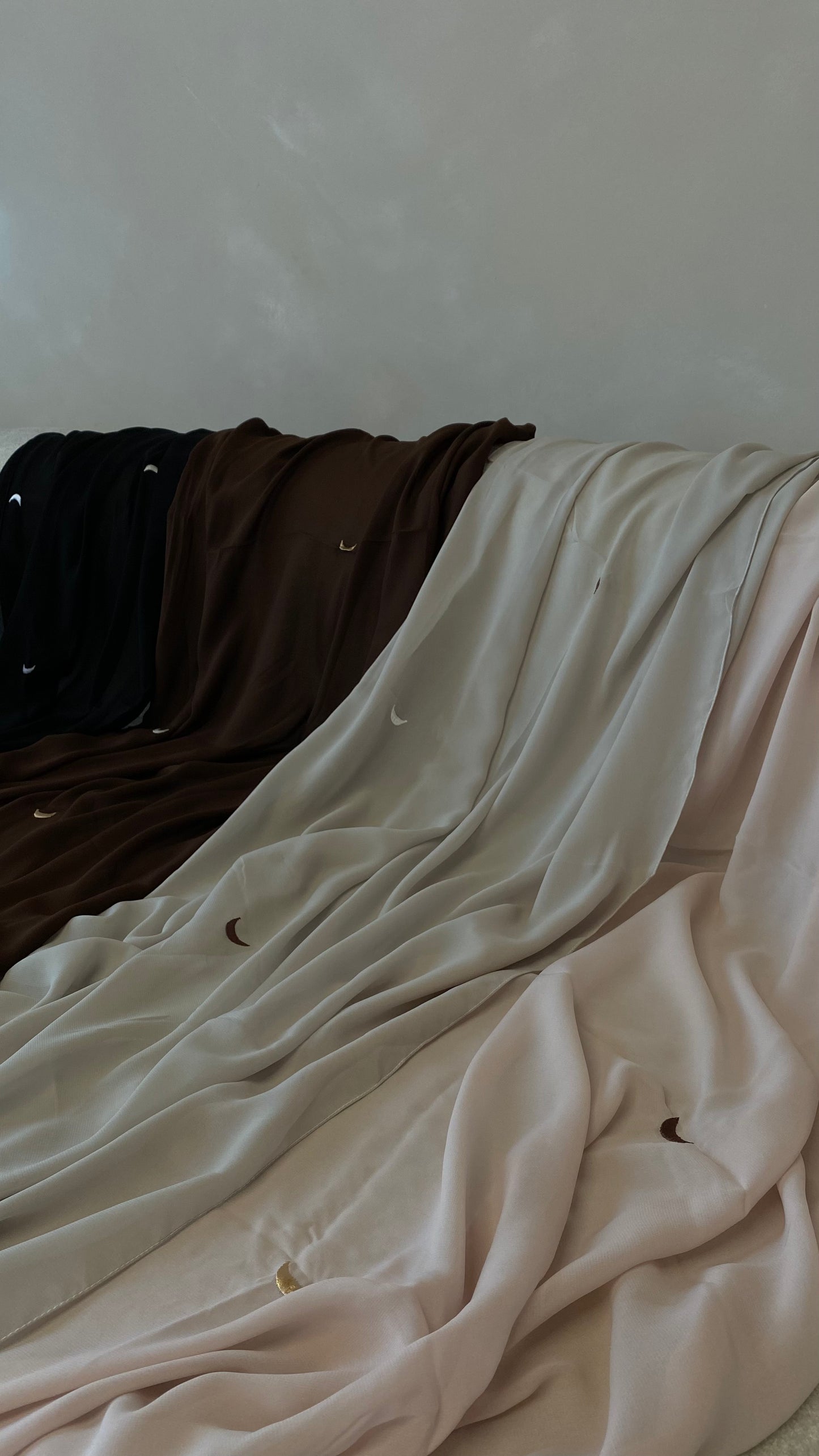 'QAMĀR HIJAB'