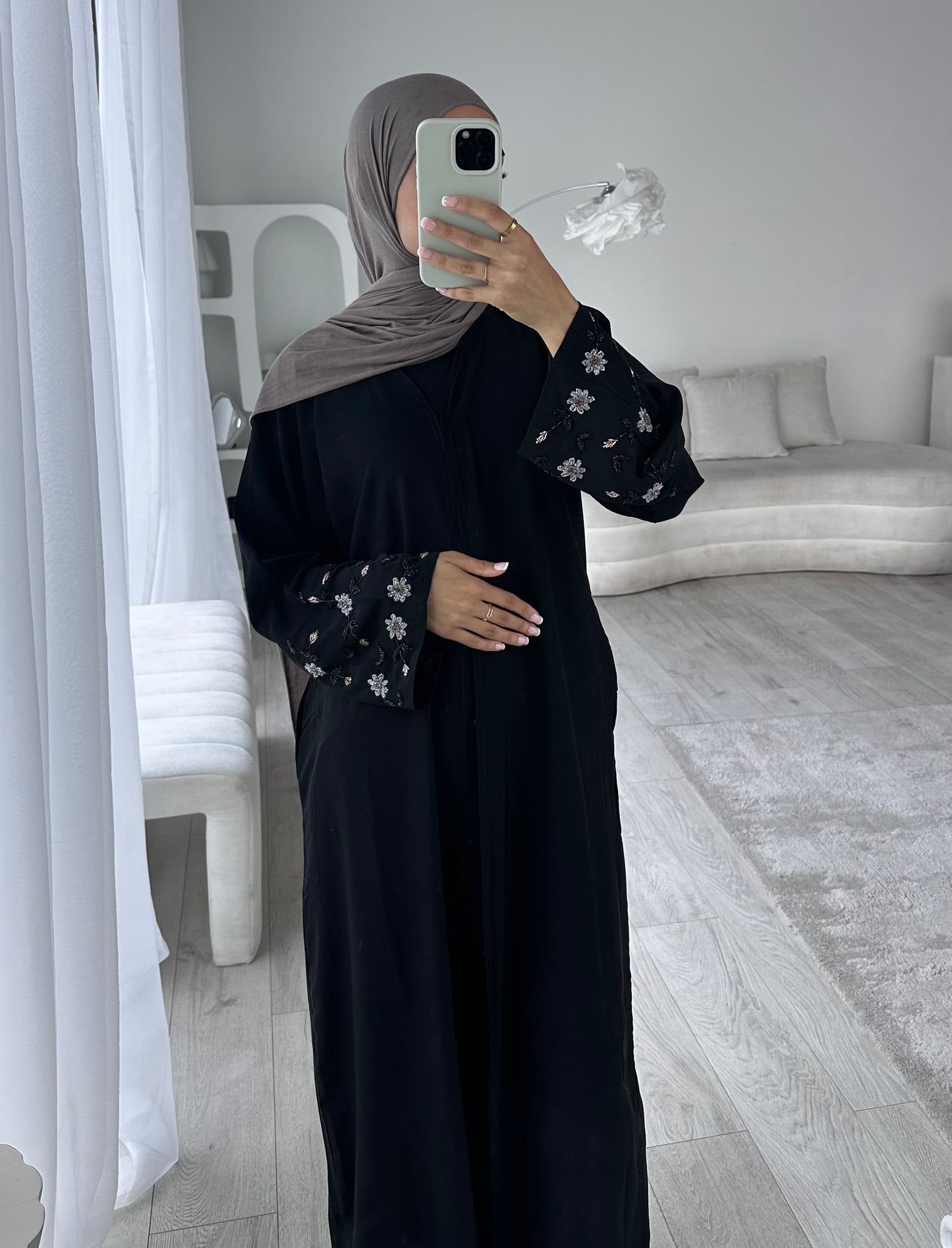 'ROSE ABAYA'