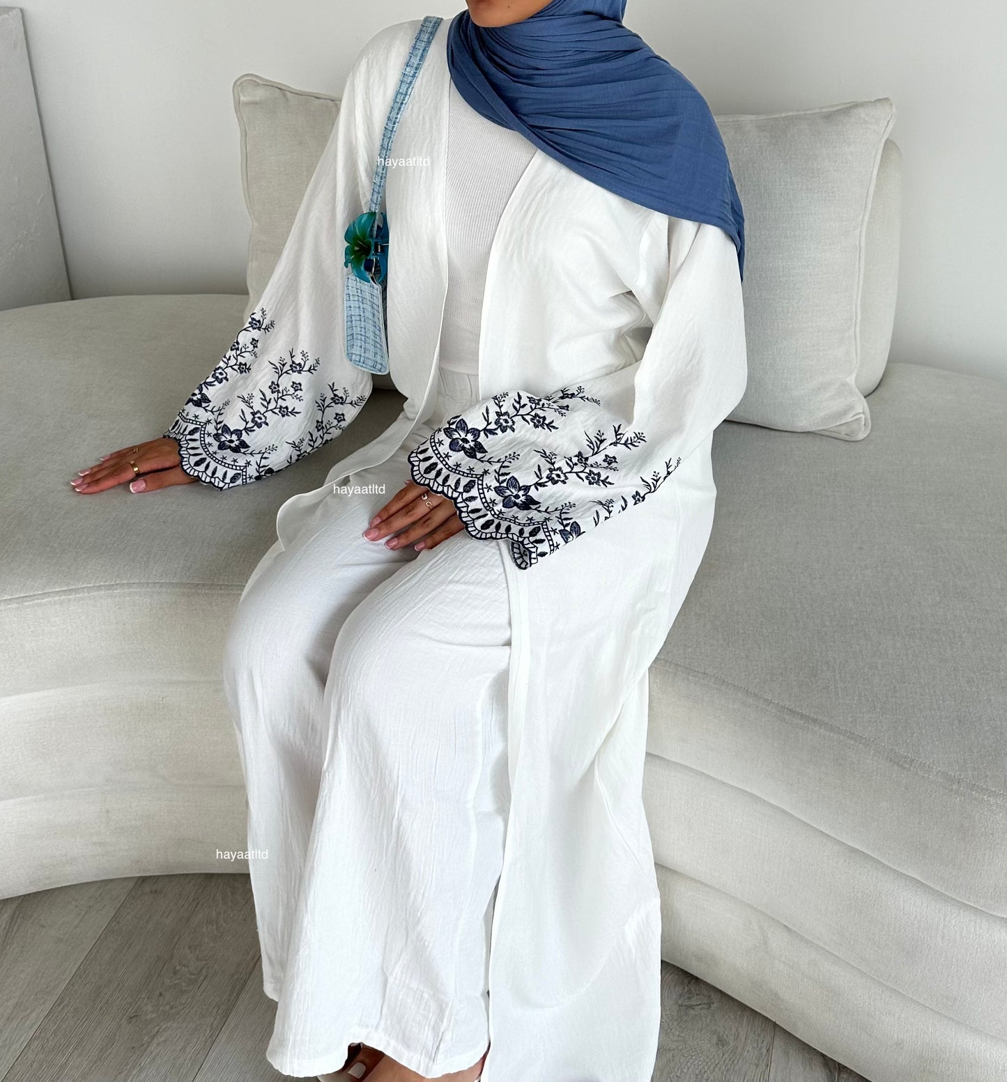 'FLOWER SLEEVE KIMONO'