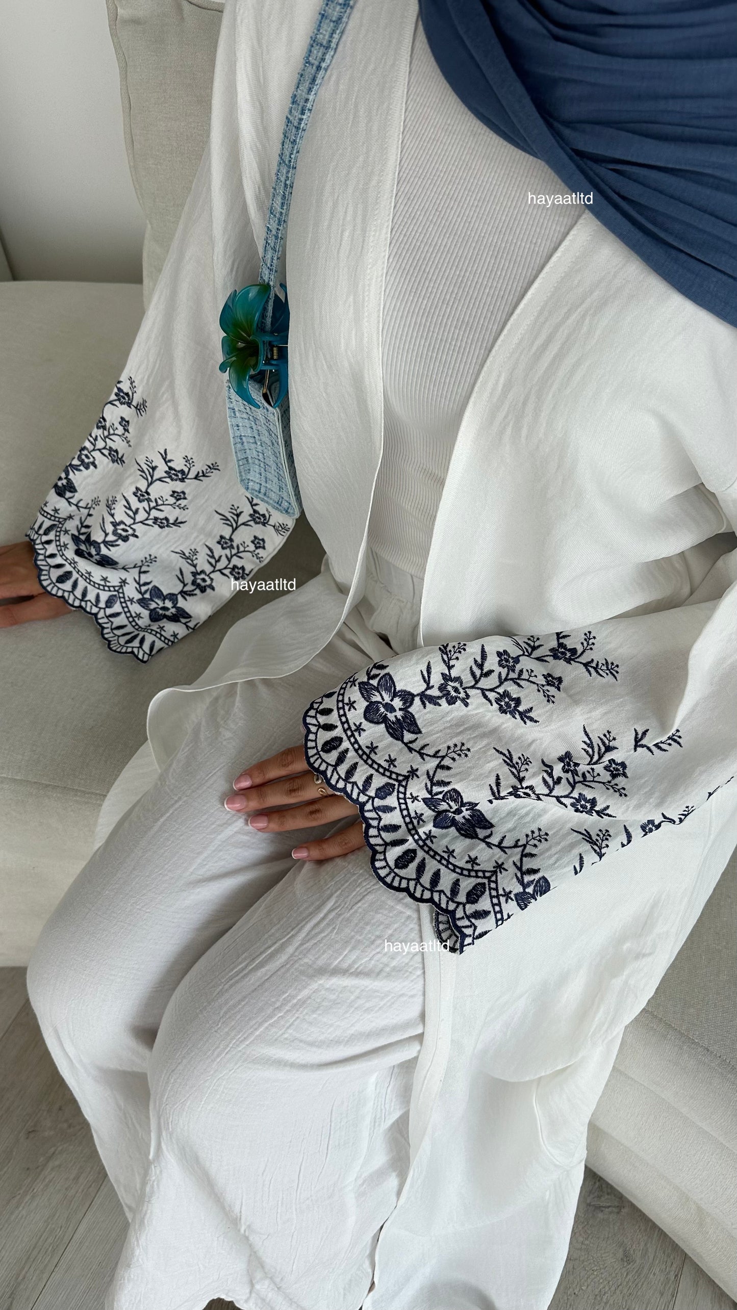 'FLOWER SLEEVE KIMONO'