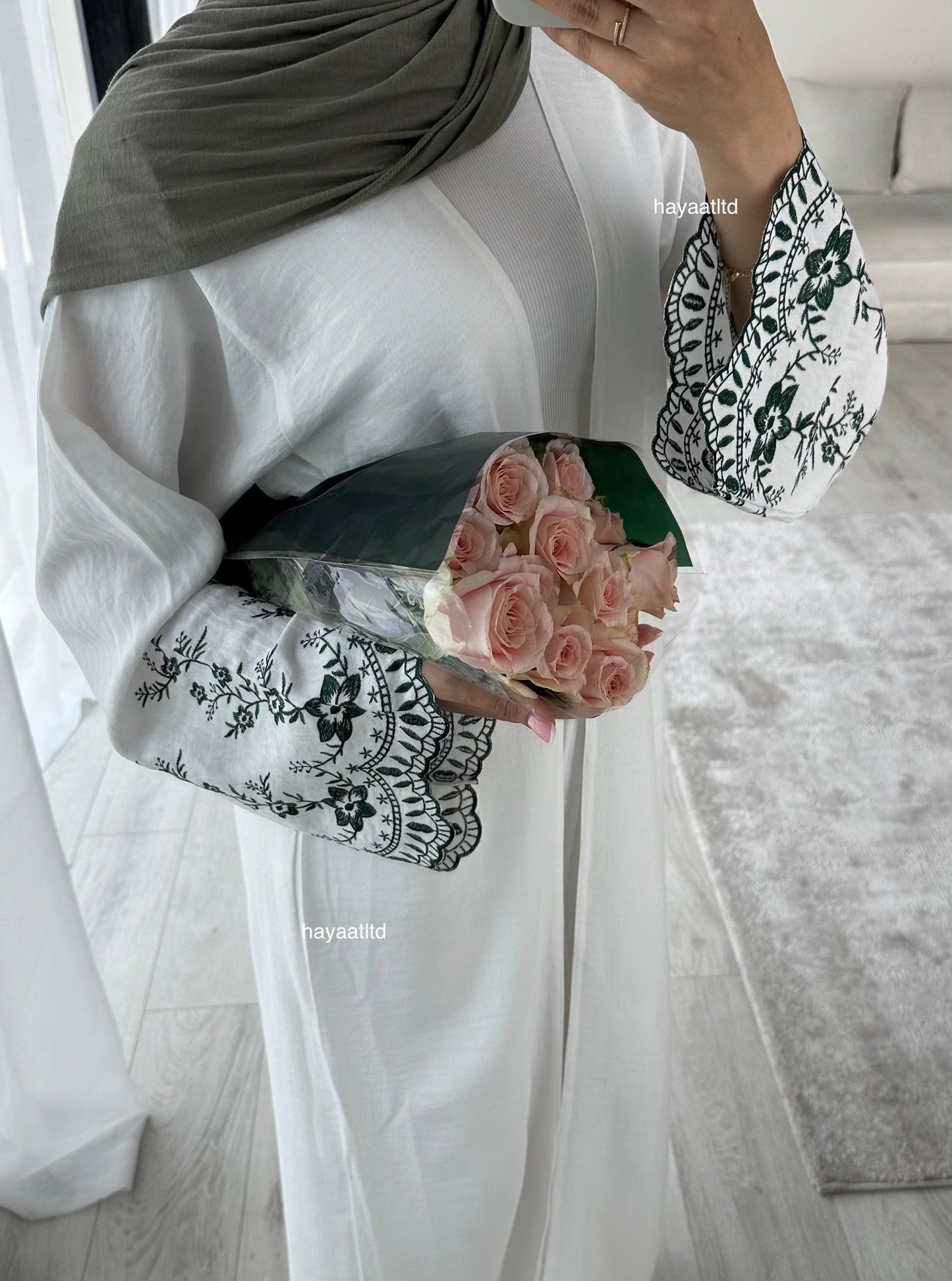 'FLOWER SLEEVE KIMONO'