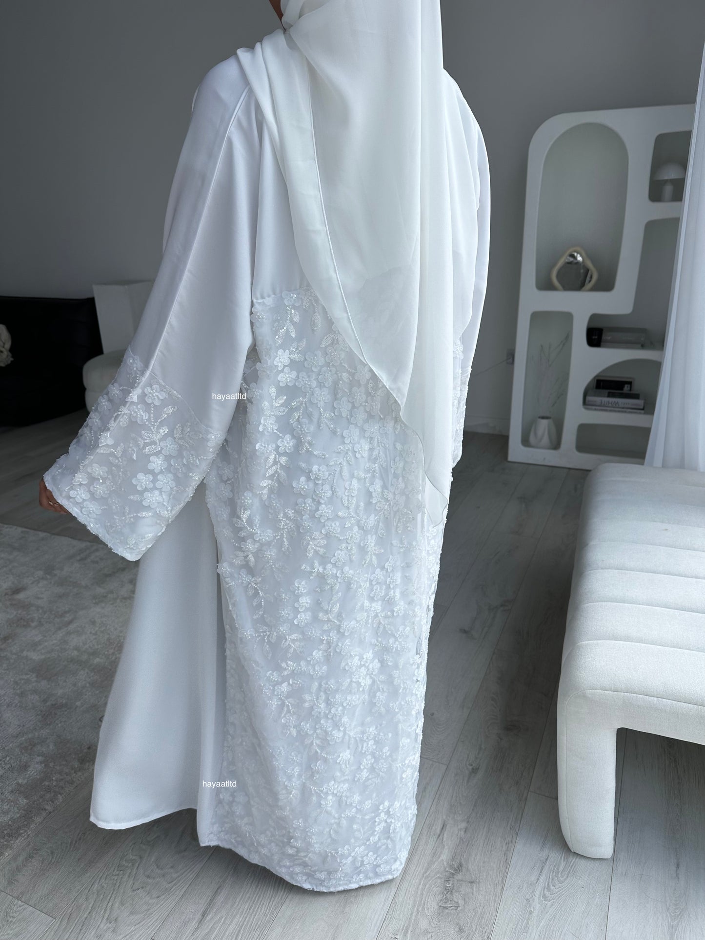 'DAISY LIMITED EDITION ABAYA'