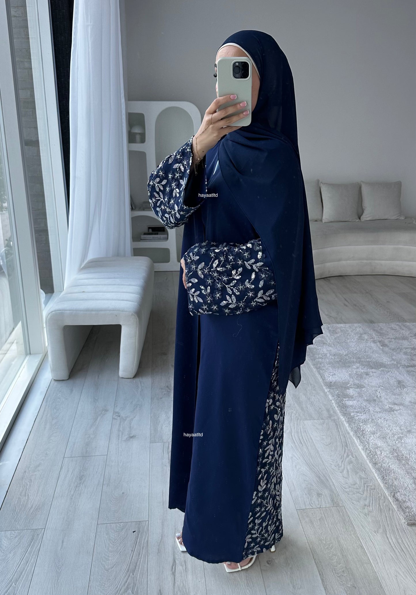 'DAISY LIMITED EDITION ABAYA'