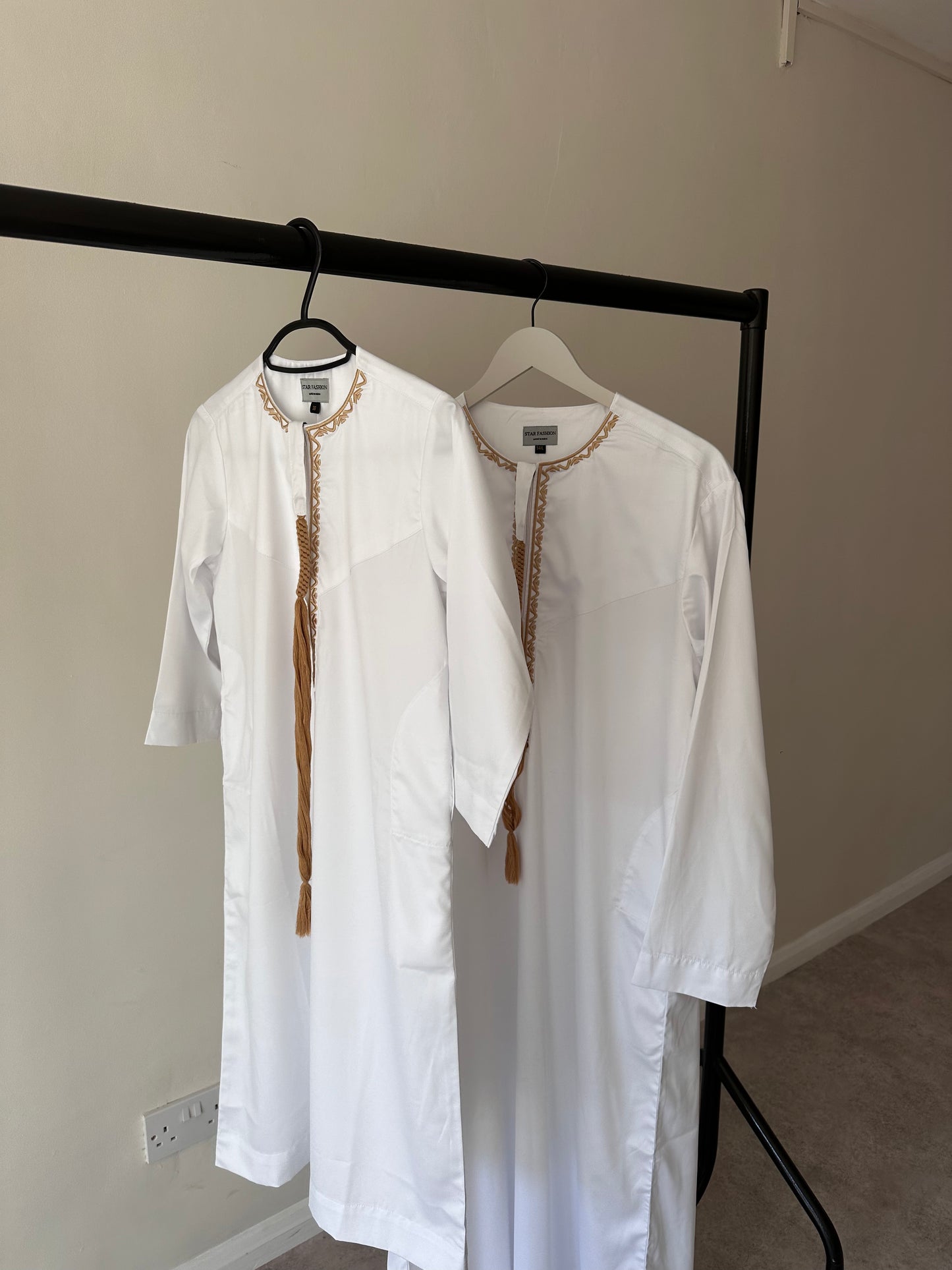 'OMANI TASSEL THOBE- SILK'