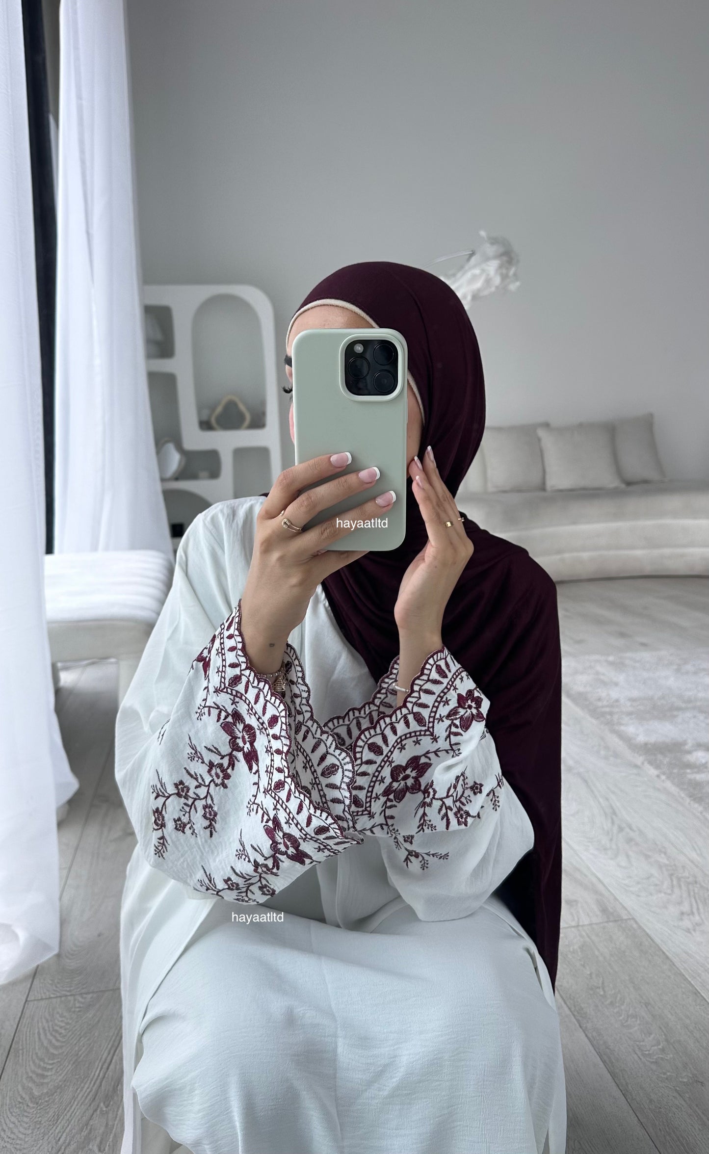 'FLOWER SLEEVE KIMONO'