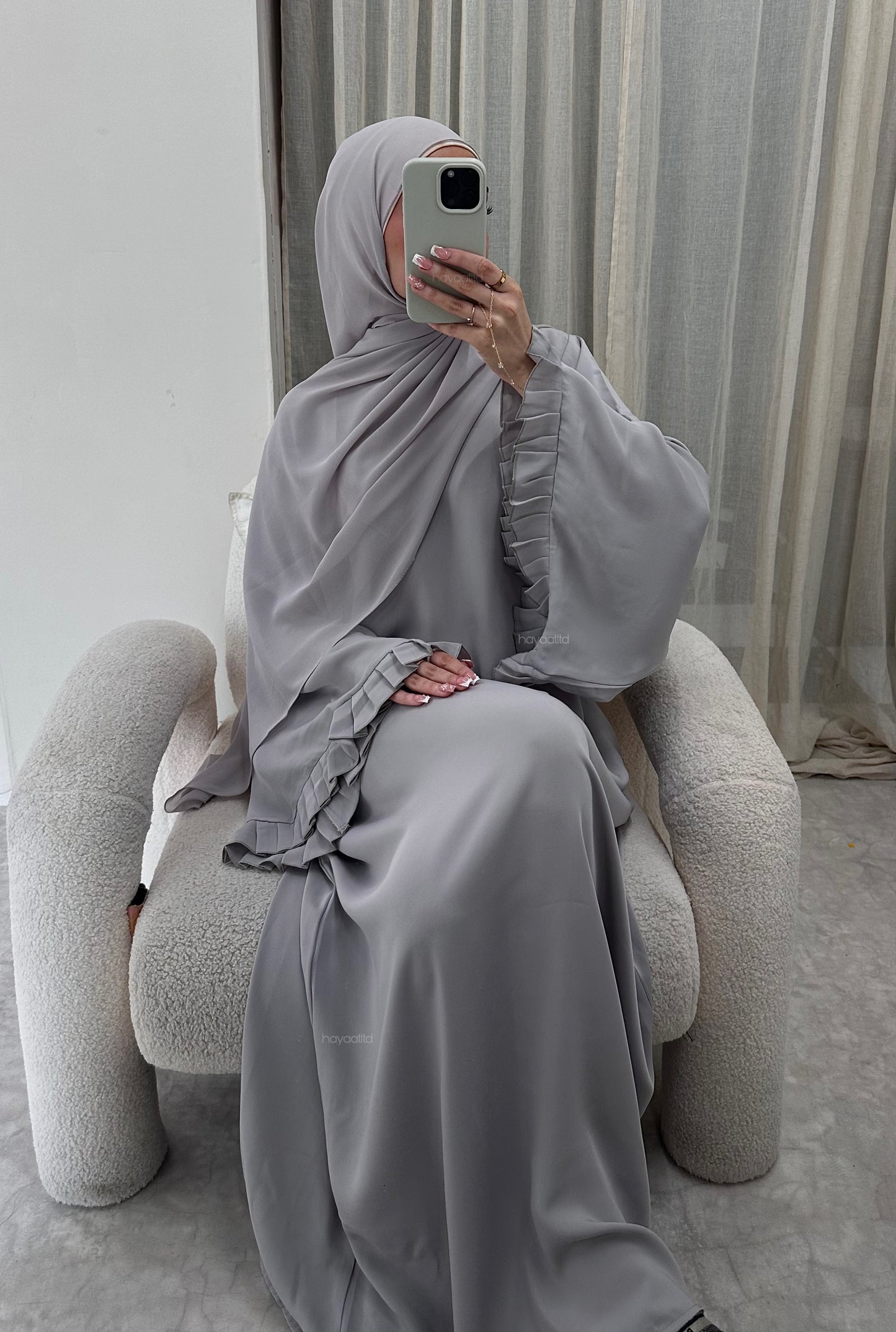'ZAHRA ABAYA 2.0'