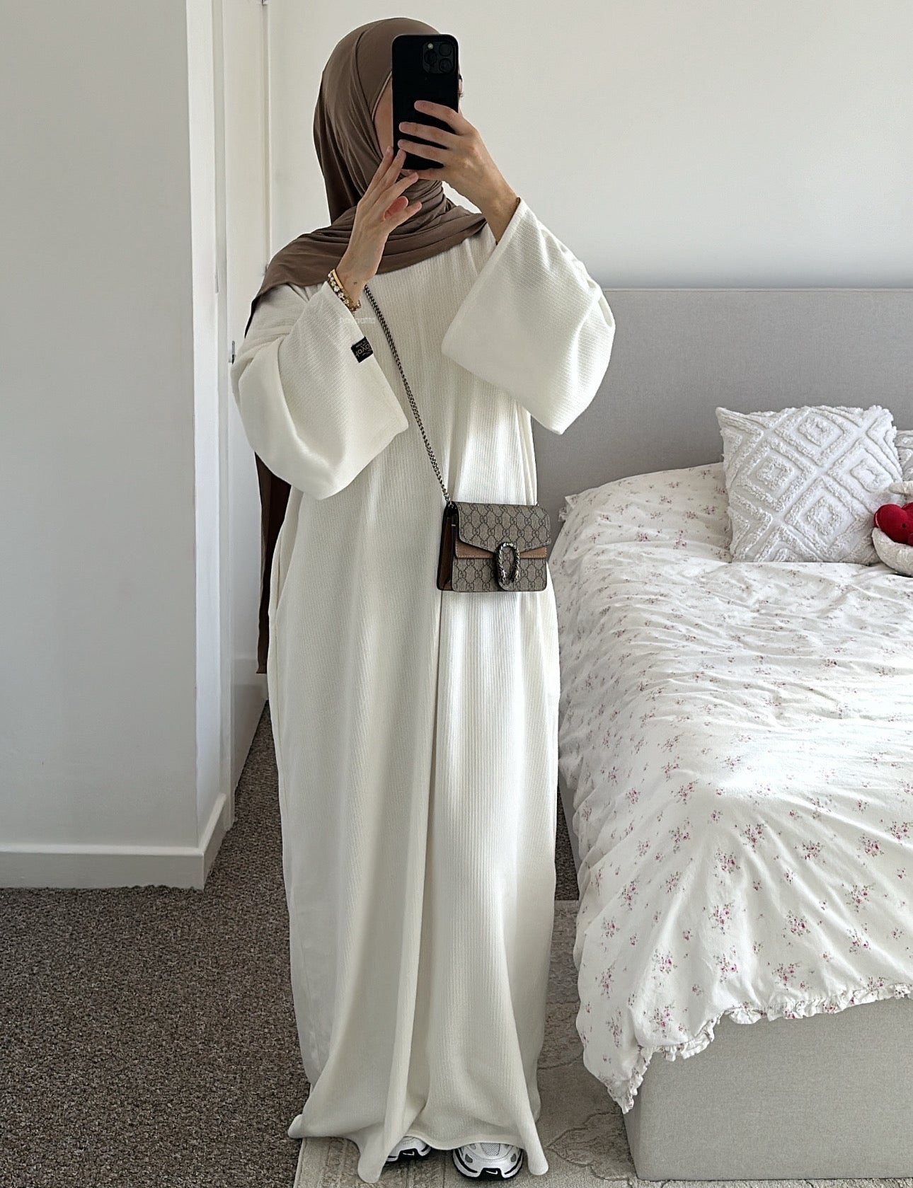 'NORA ABAYA'