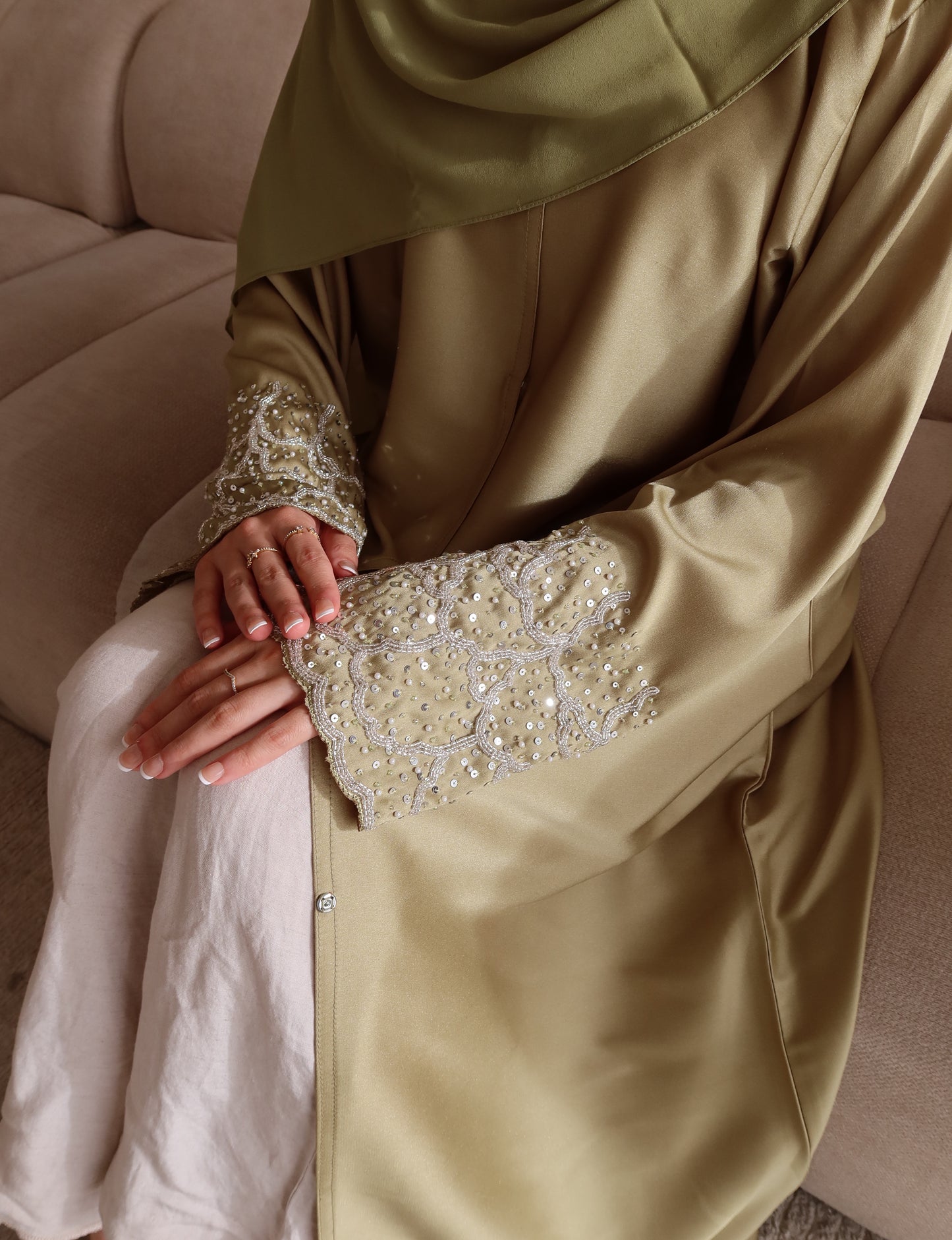 'JASMINE ABAYA'