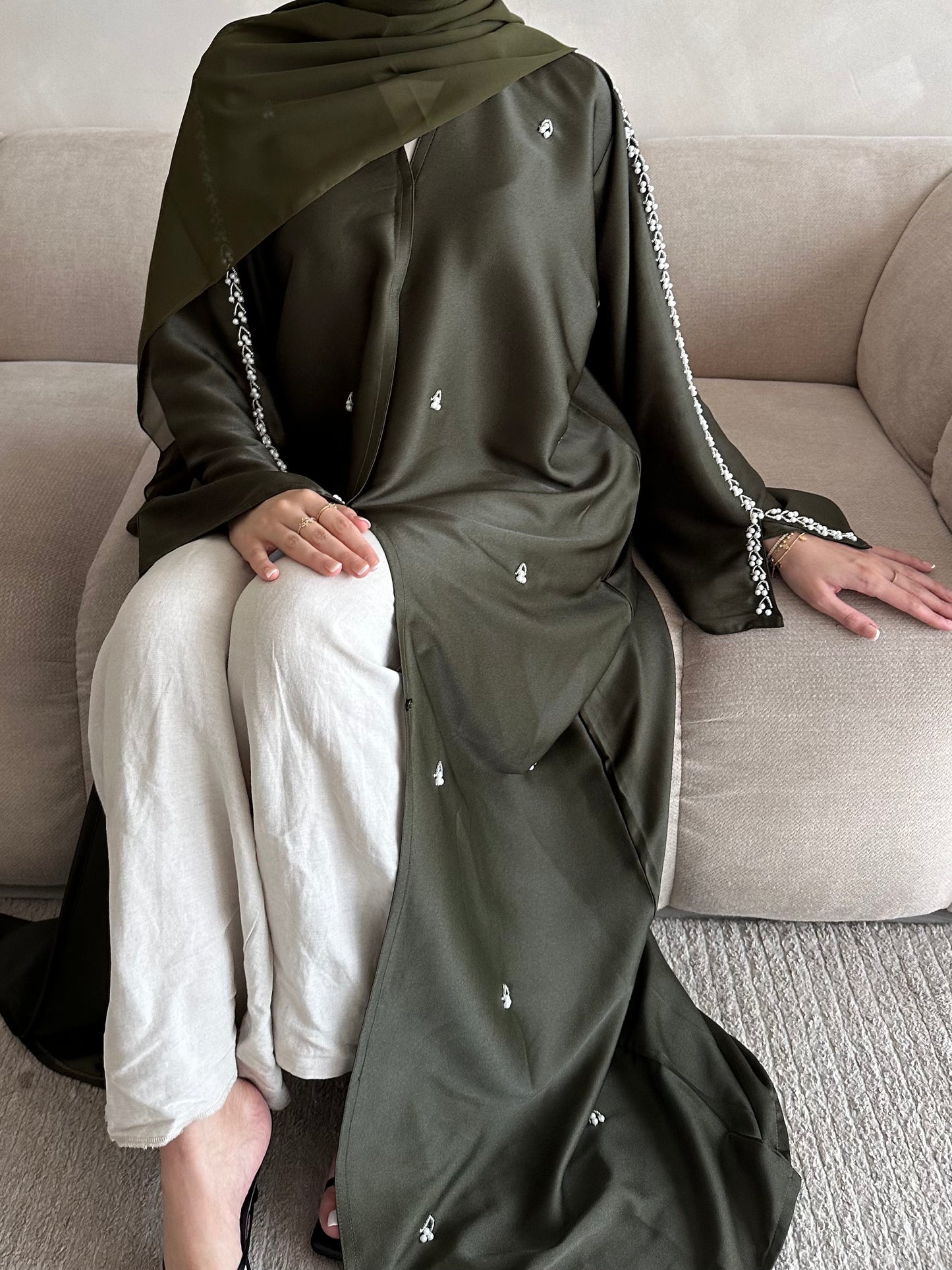 'ASRA ABAYA'