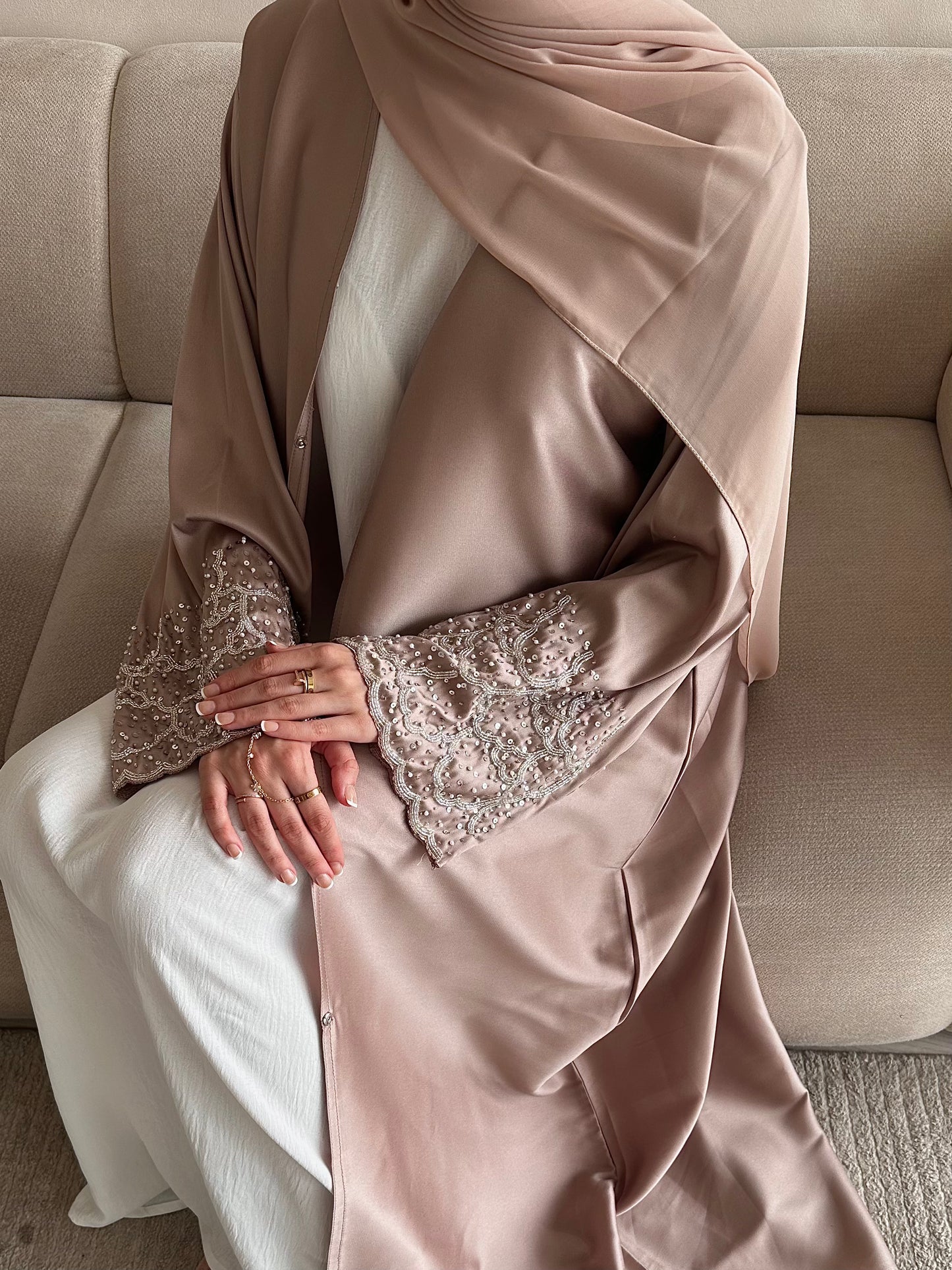 'JASMINE ABAYA'