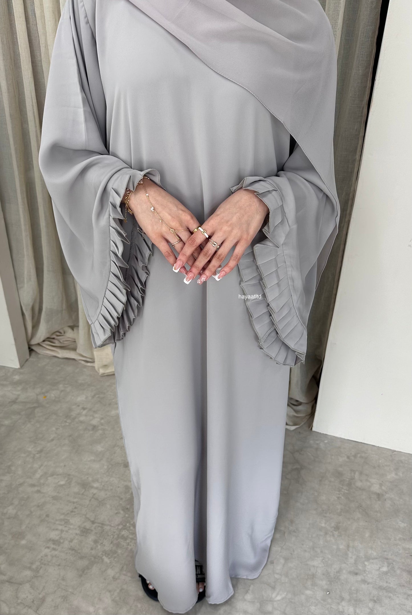 'ZAHRA ABAYA 2.0'