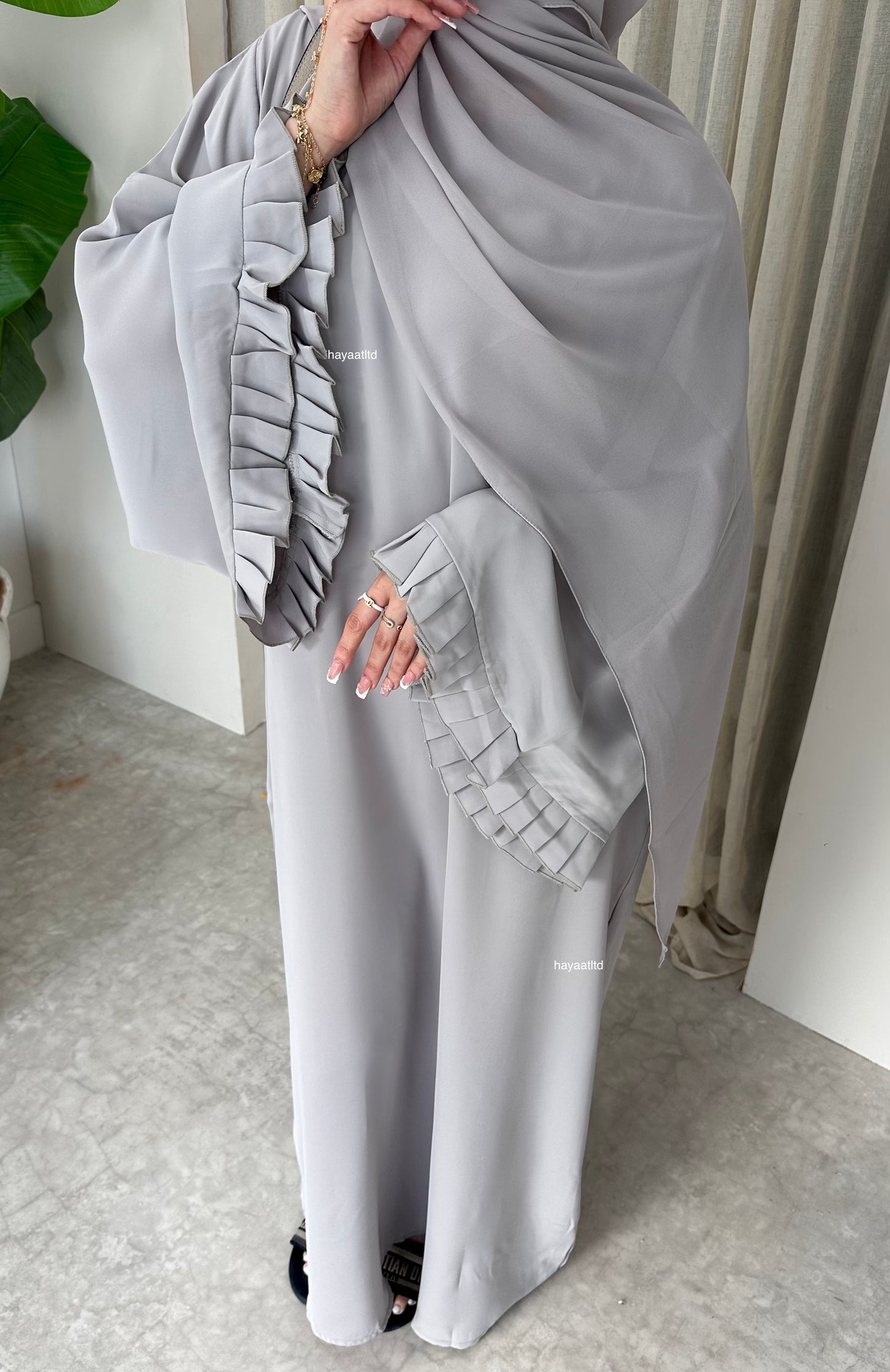 'ZAHRA ABAYA 2.0'