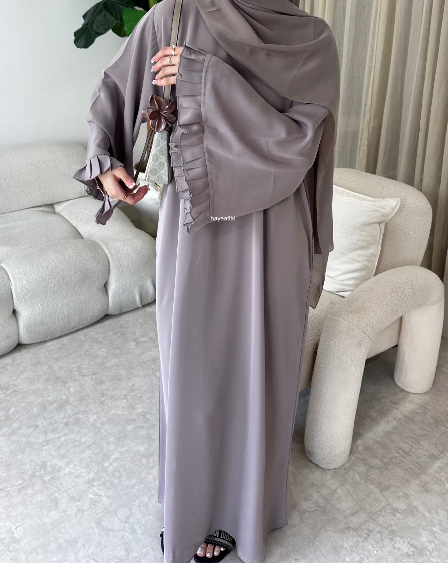 'ZAHRA ABAYA 2.0'