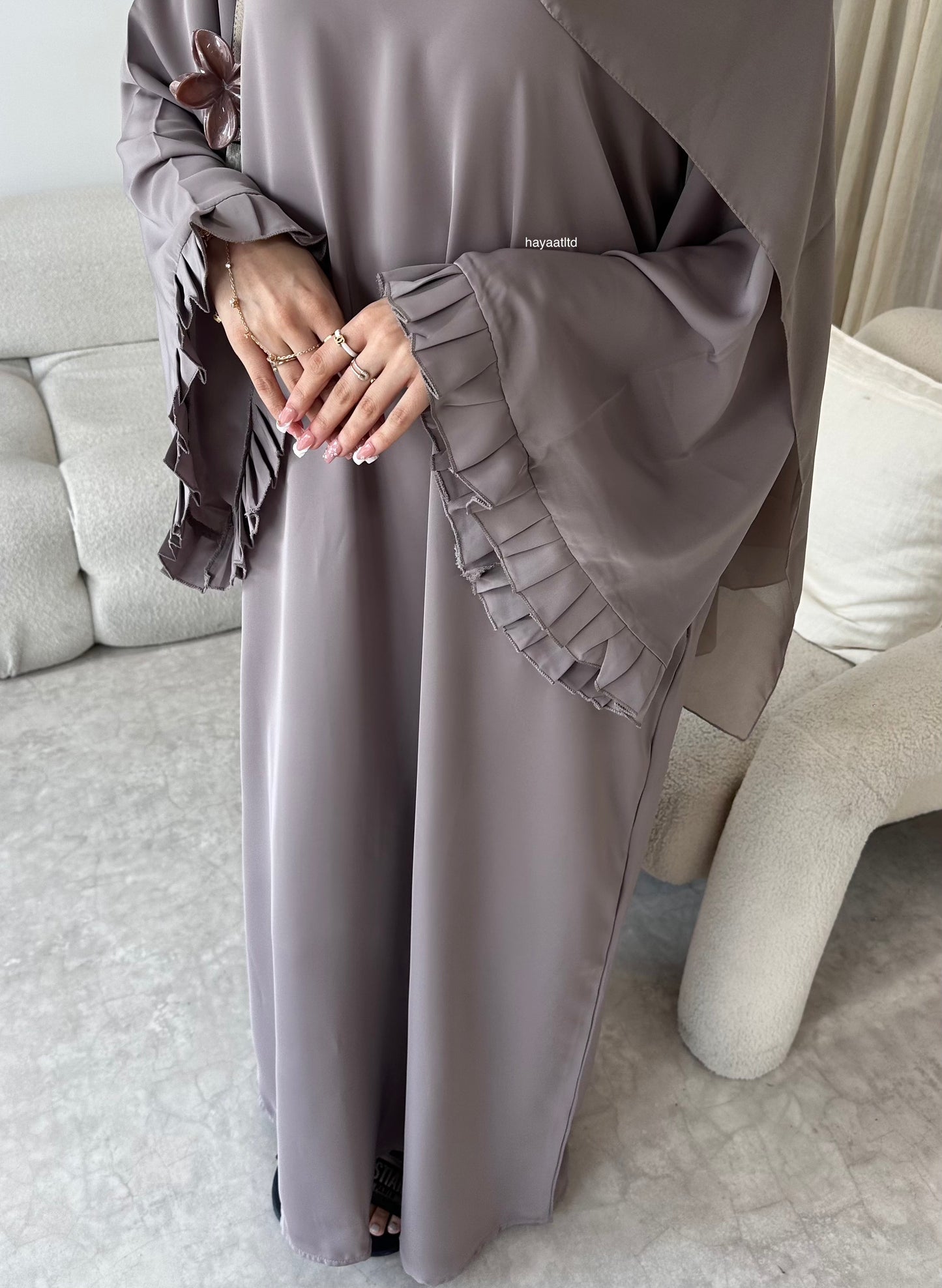 'ZAHRA ABAYA 2.0'