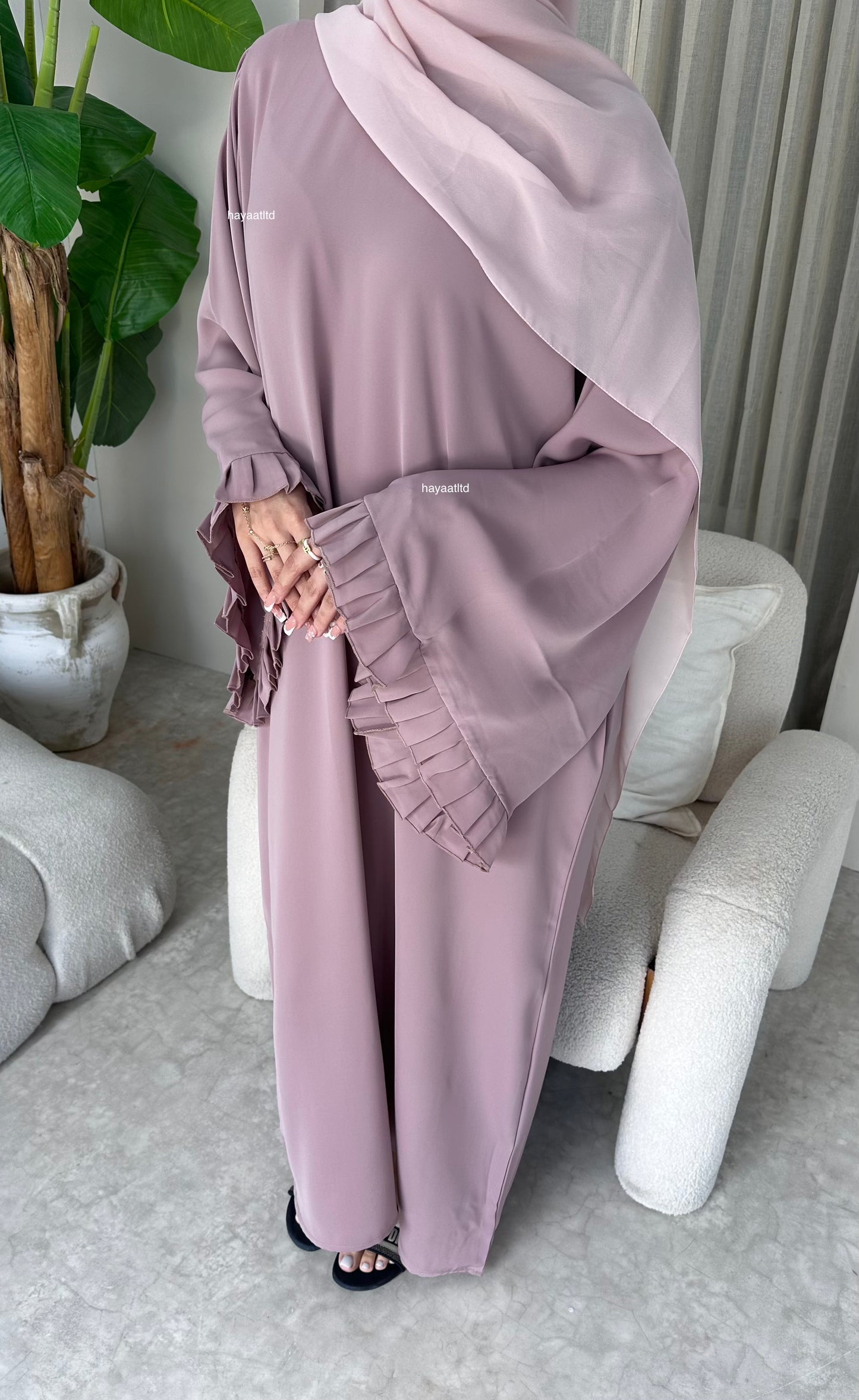 'ZAHRA ABAYA 2.0'