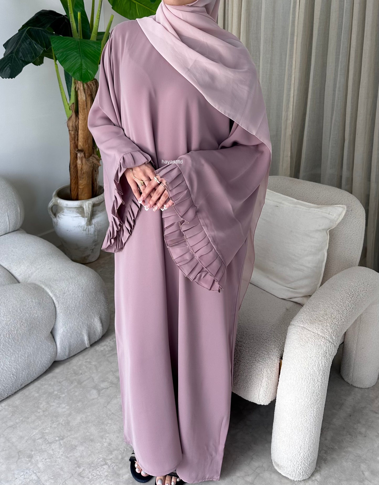 'ZAHRA ABAYA 2.0'