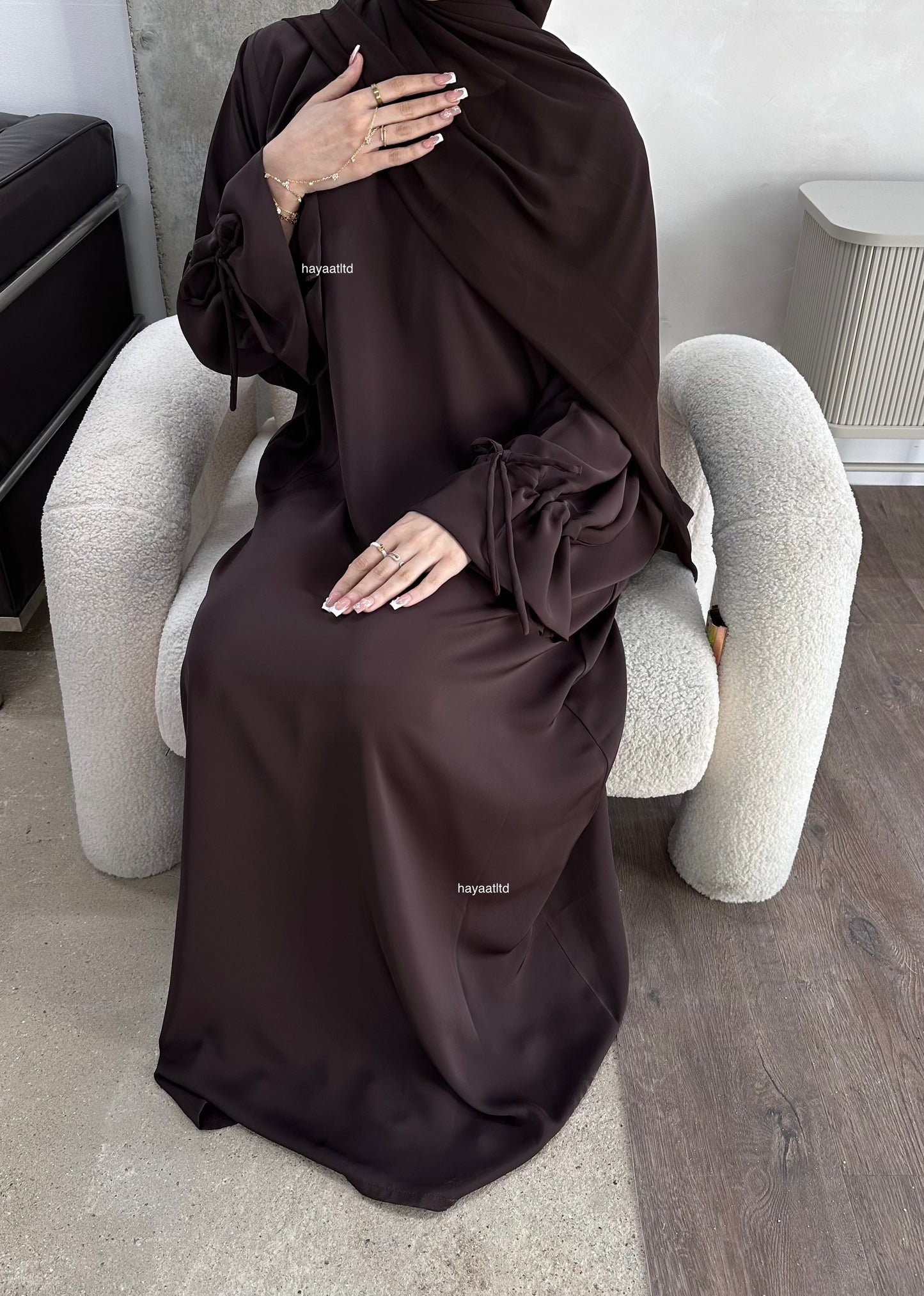 'REYYAN ABAYA'