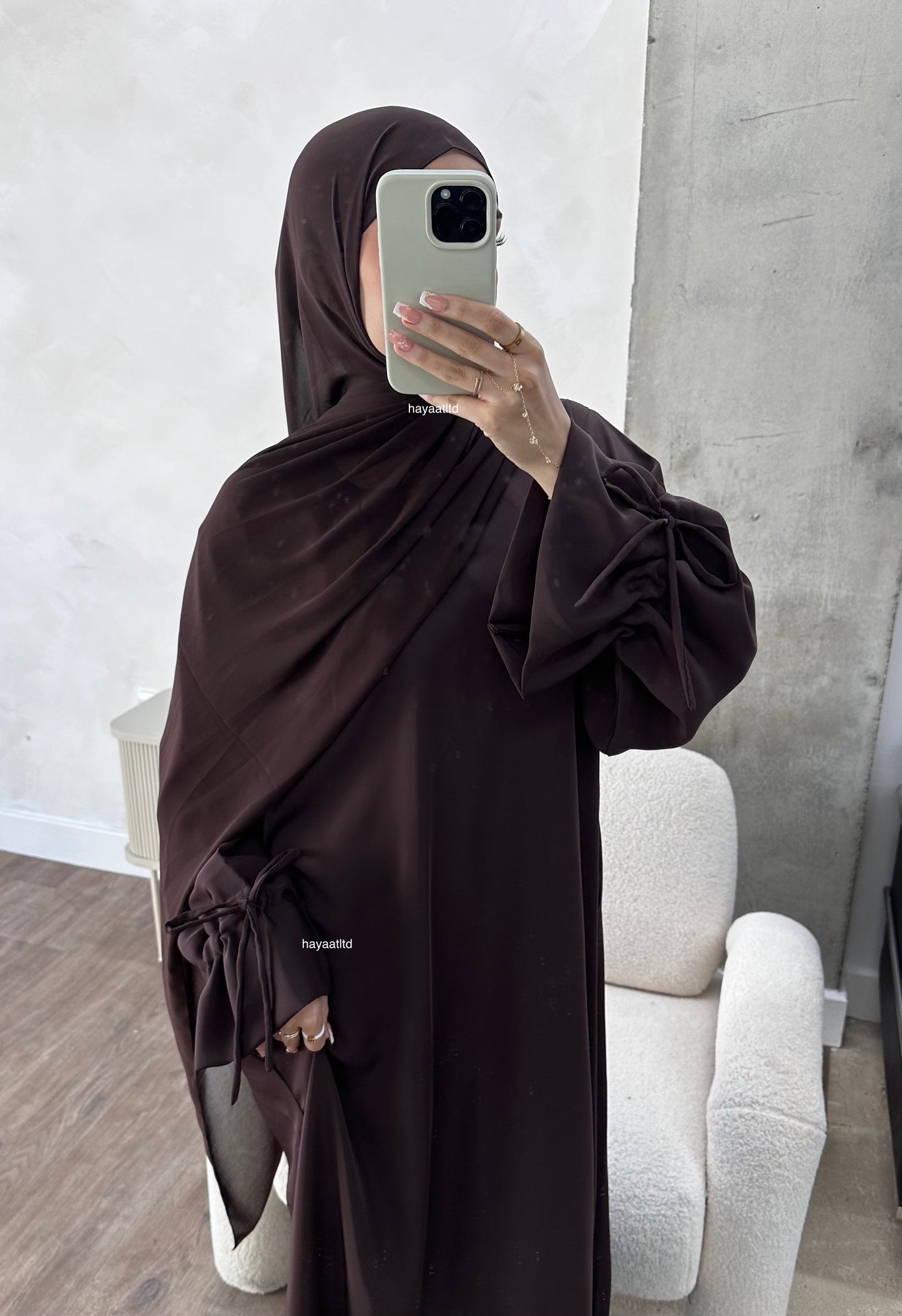 'REYYAN ABAYA'