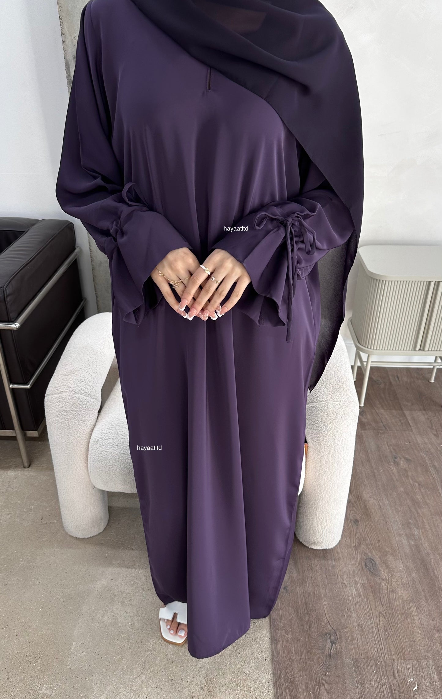 'REYYAN ABAYA'