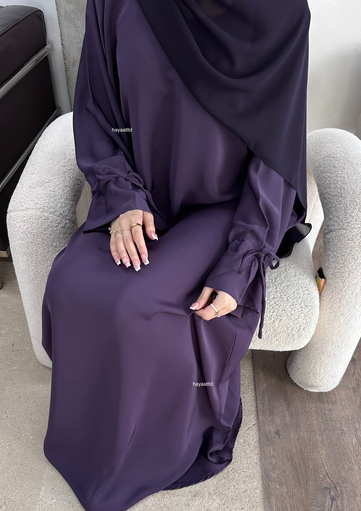 'REYYAN ABAYA'