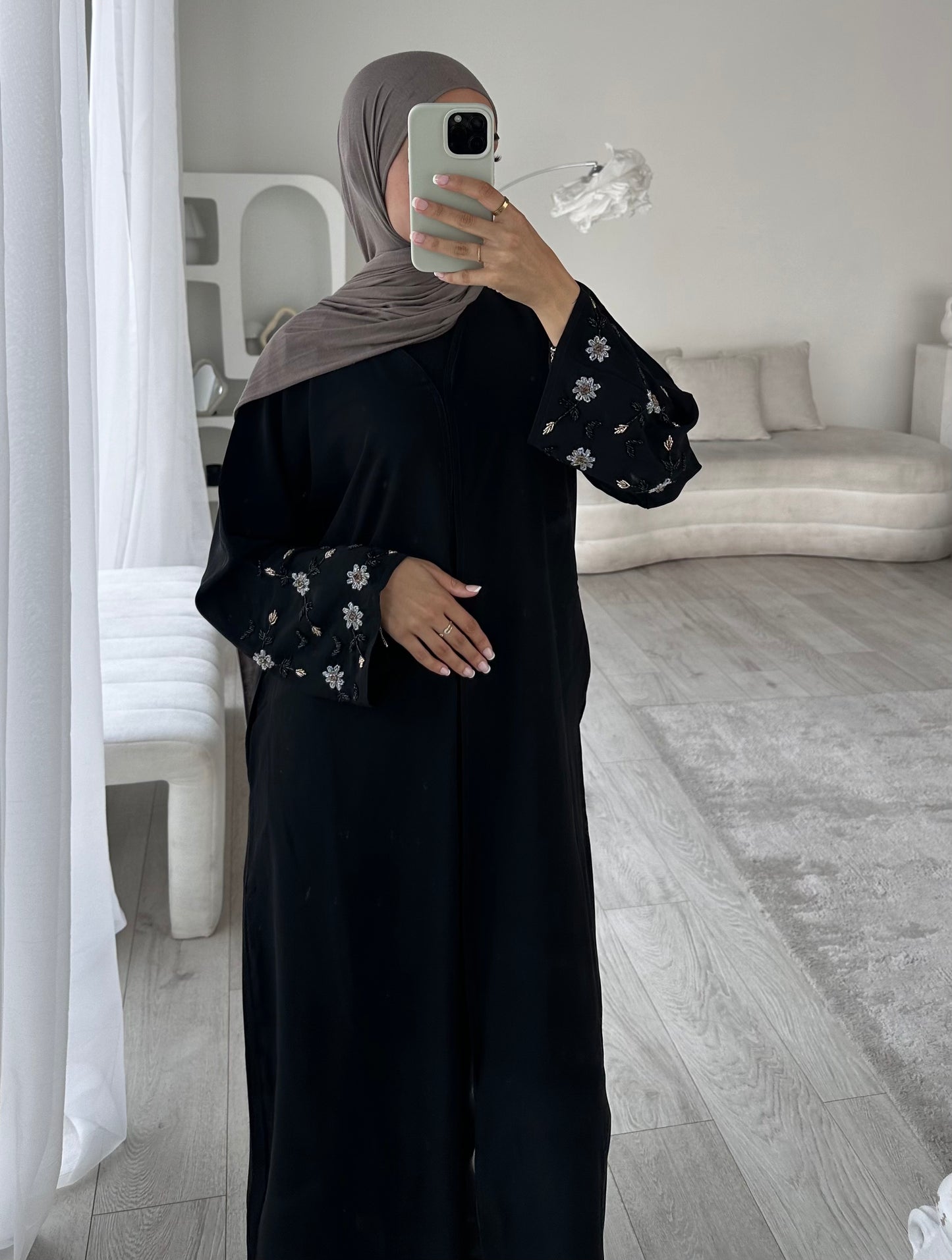 'ROSE ABAYA'