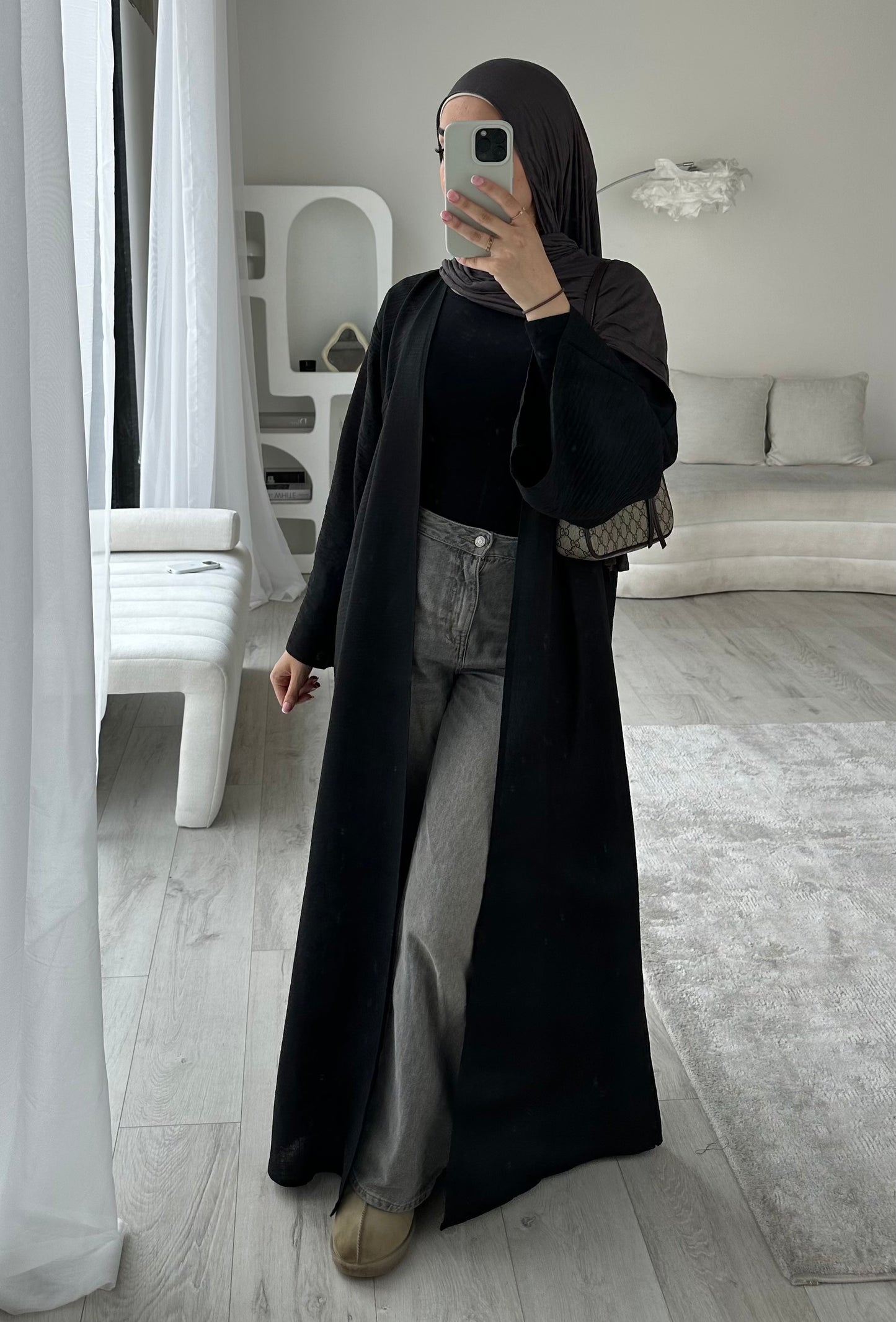 'LEYA BLACK'