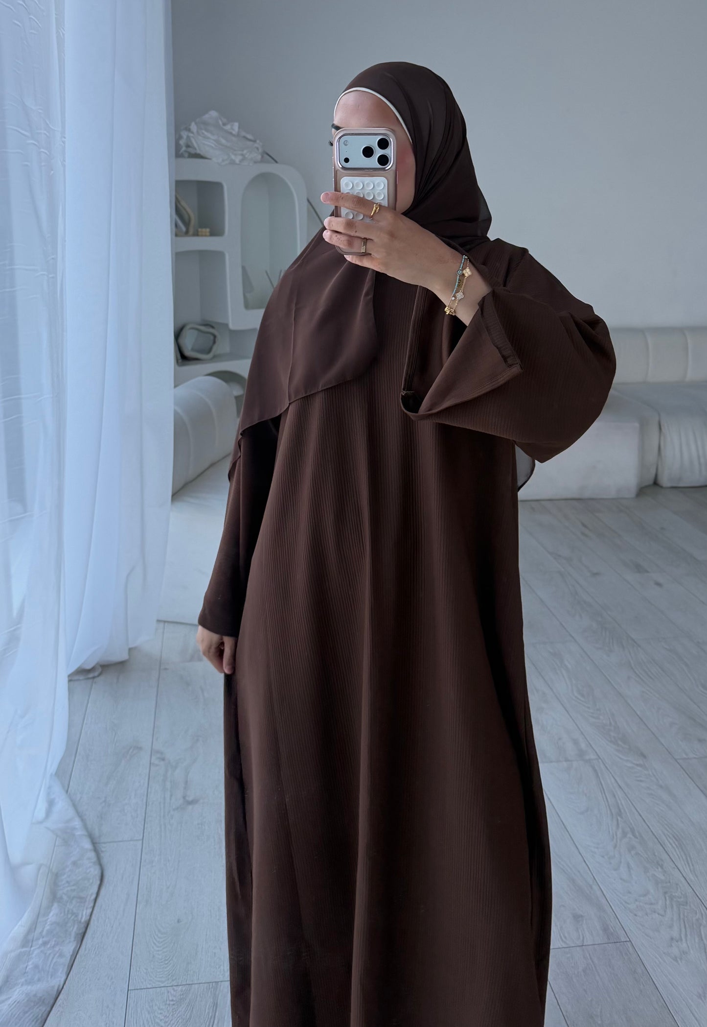 RIBBED ABAYA | Brown