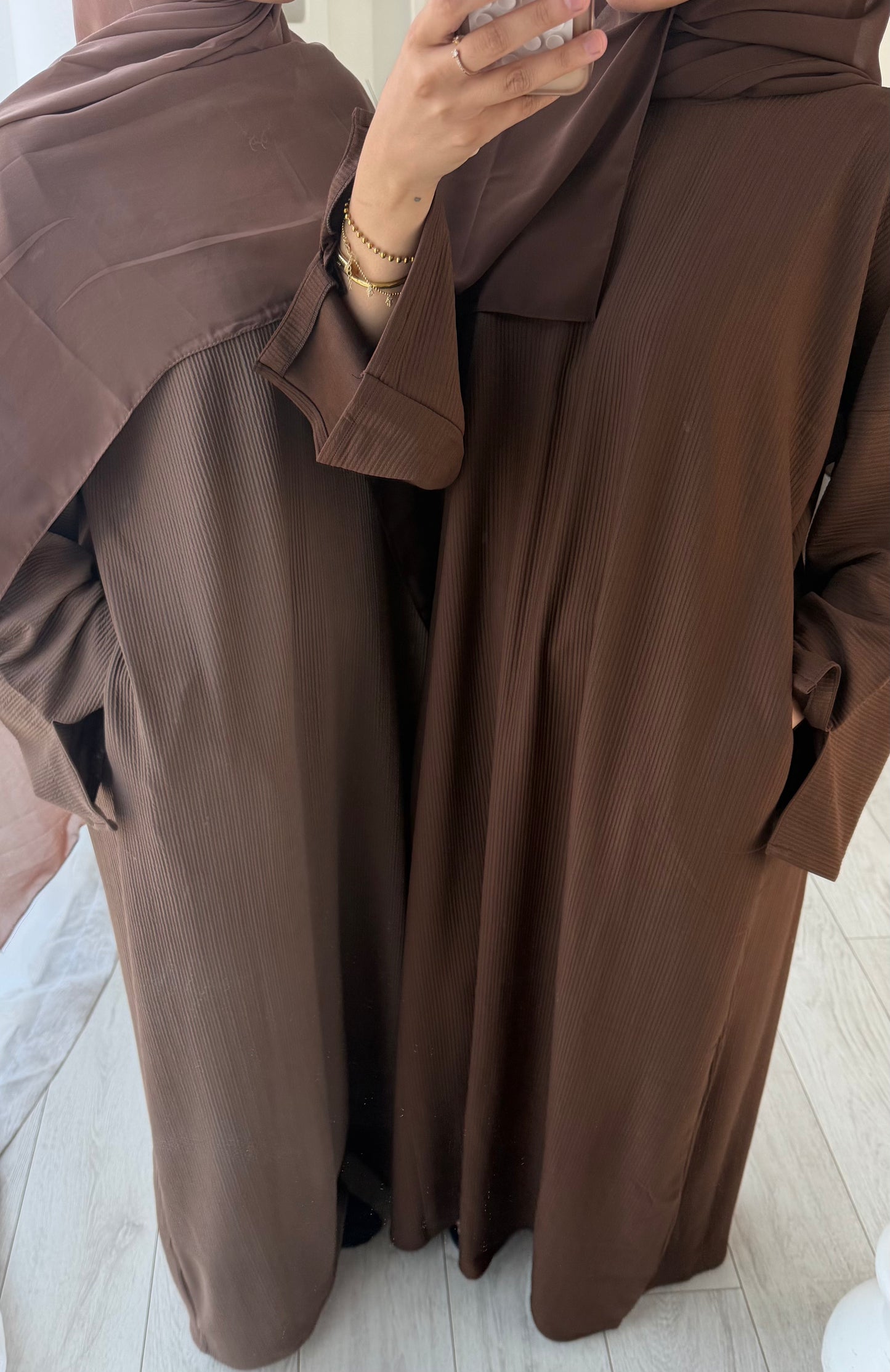 RIBBED ABAYA | Brown