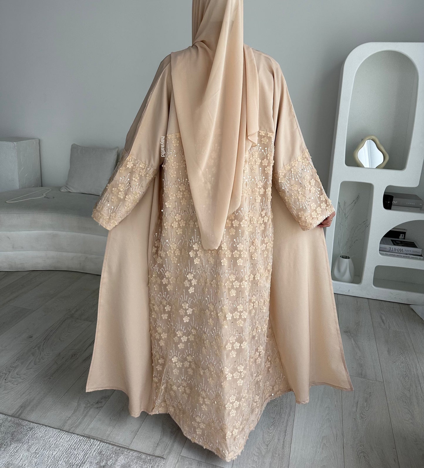 'DAISY LIMITED EDITION ABAYA'