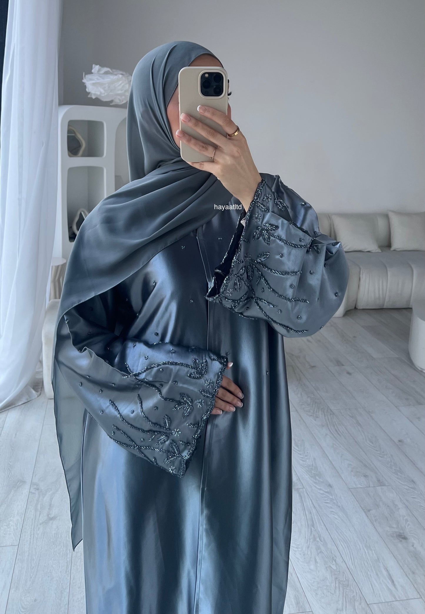 'HANA ABAYA'