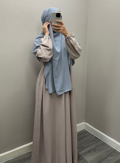 'CUFFED SLEEVE ABAYA'