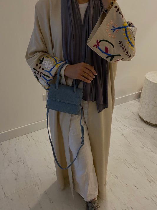 'INAYA ABAYA'