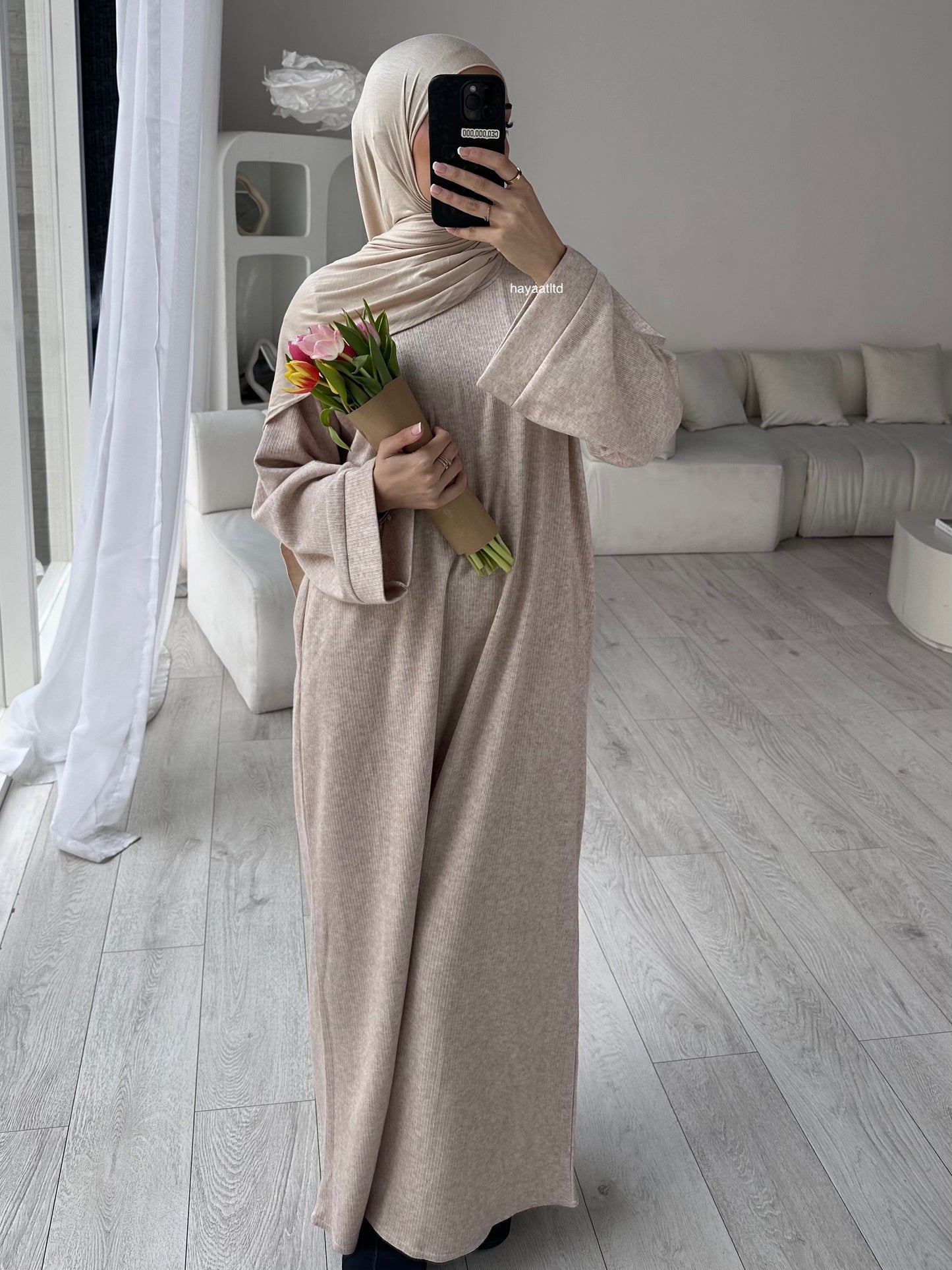 'NORA ABAYA 2.0'