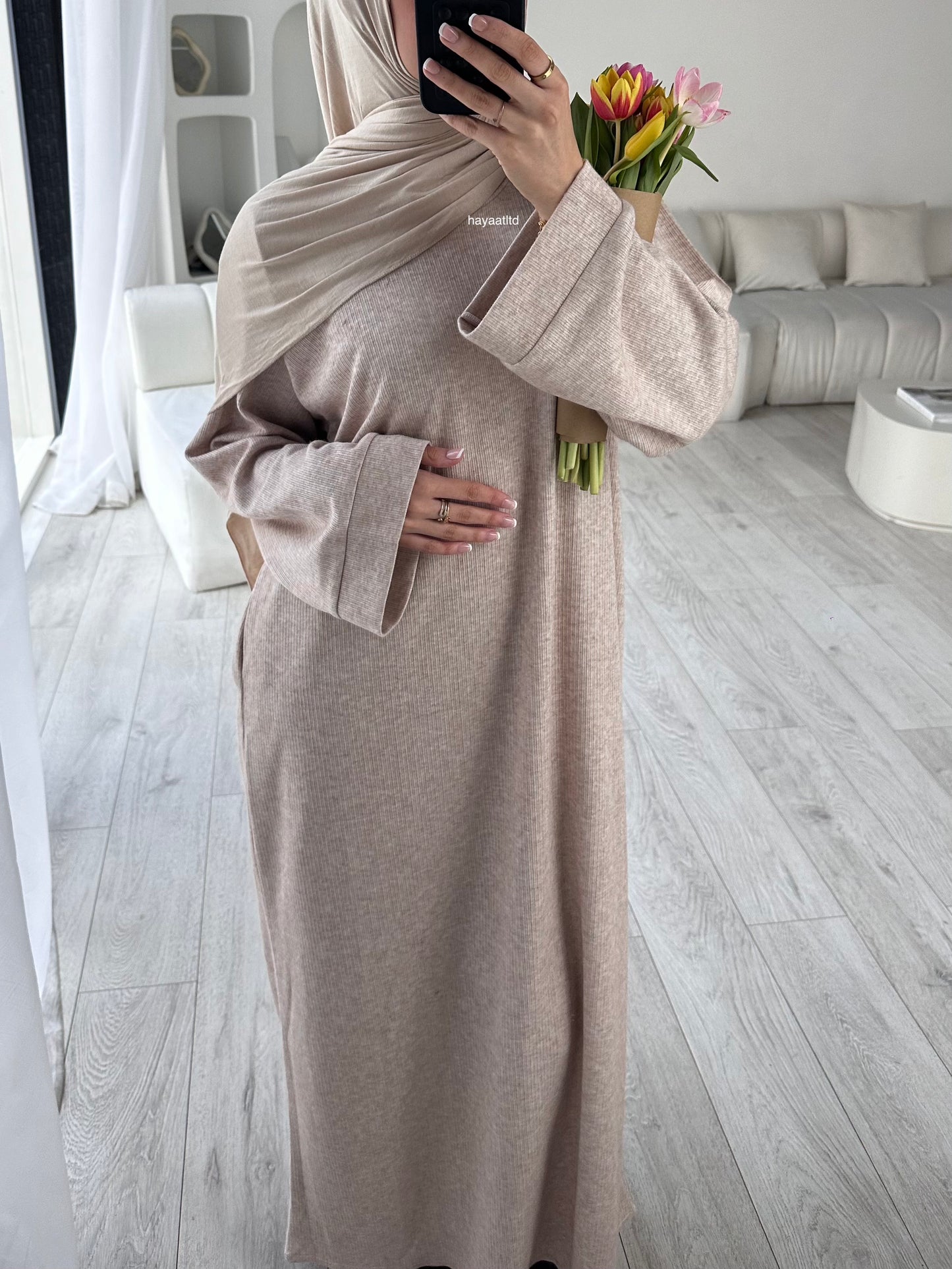 'NORA ABAYA 2.0'