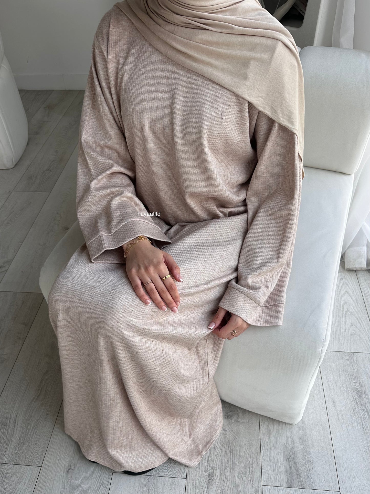 'NORA ABAYA 2.0'