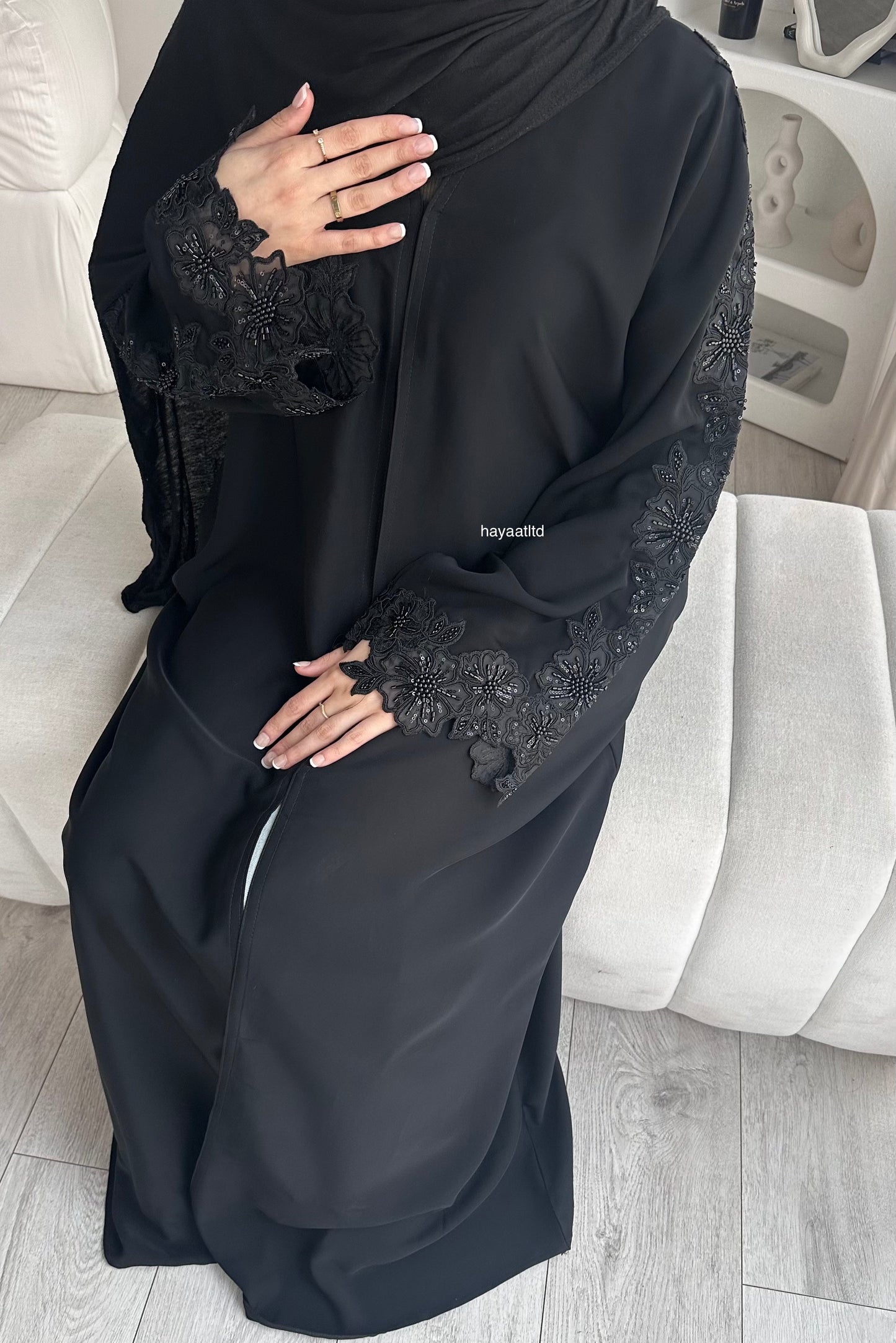'LACE ABAYA'