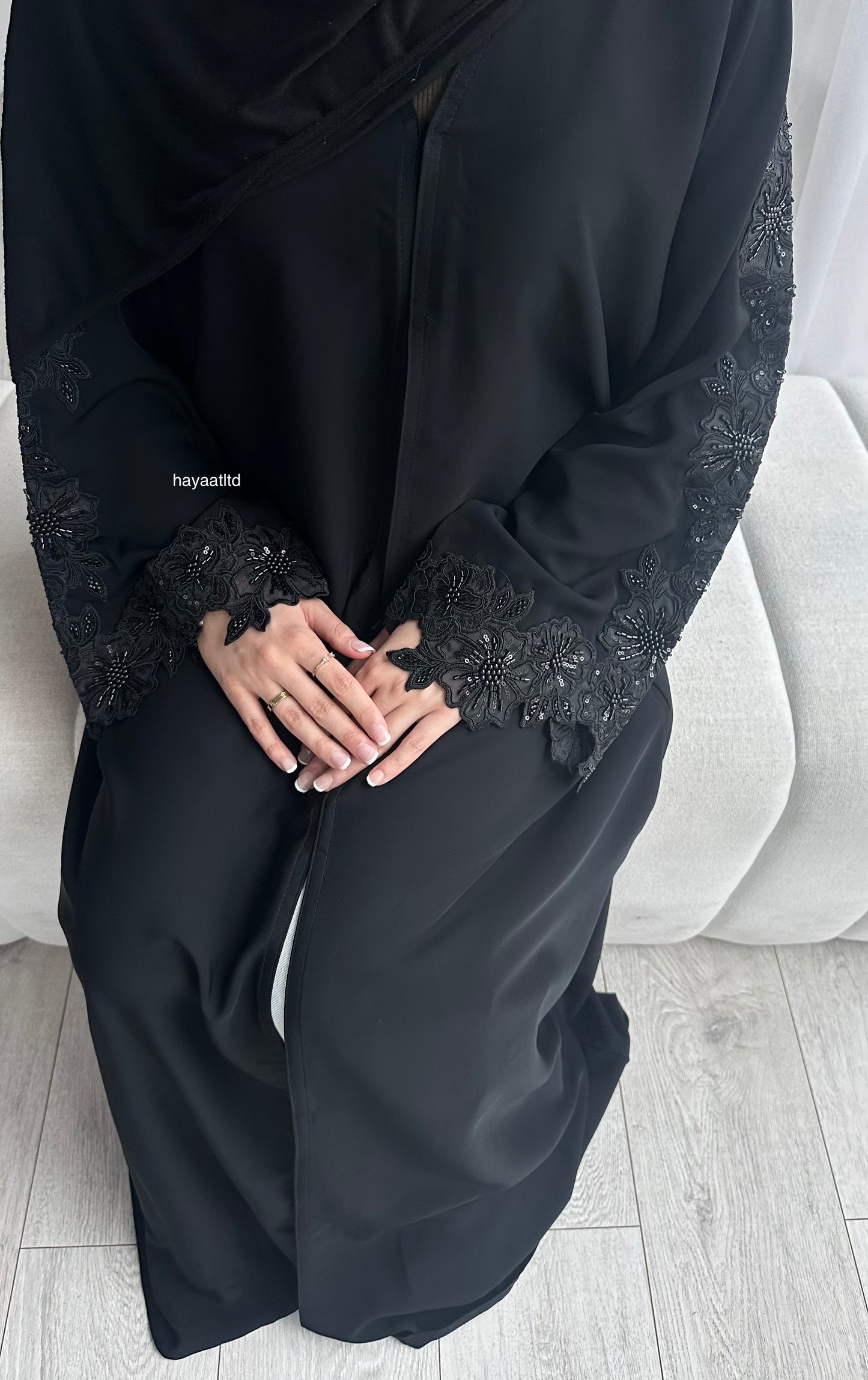 'LACE ABAYA'