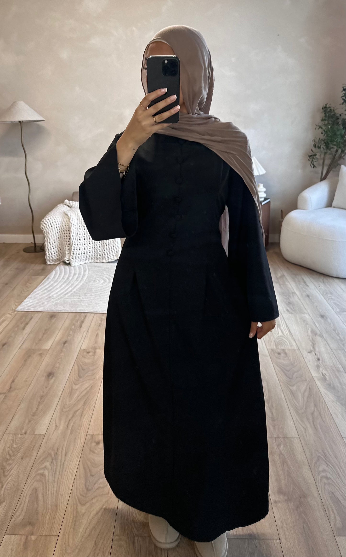 NOOR | Black