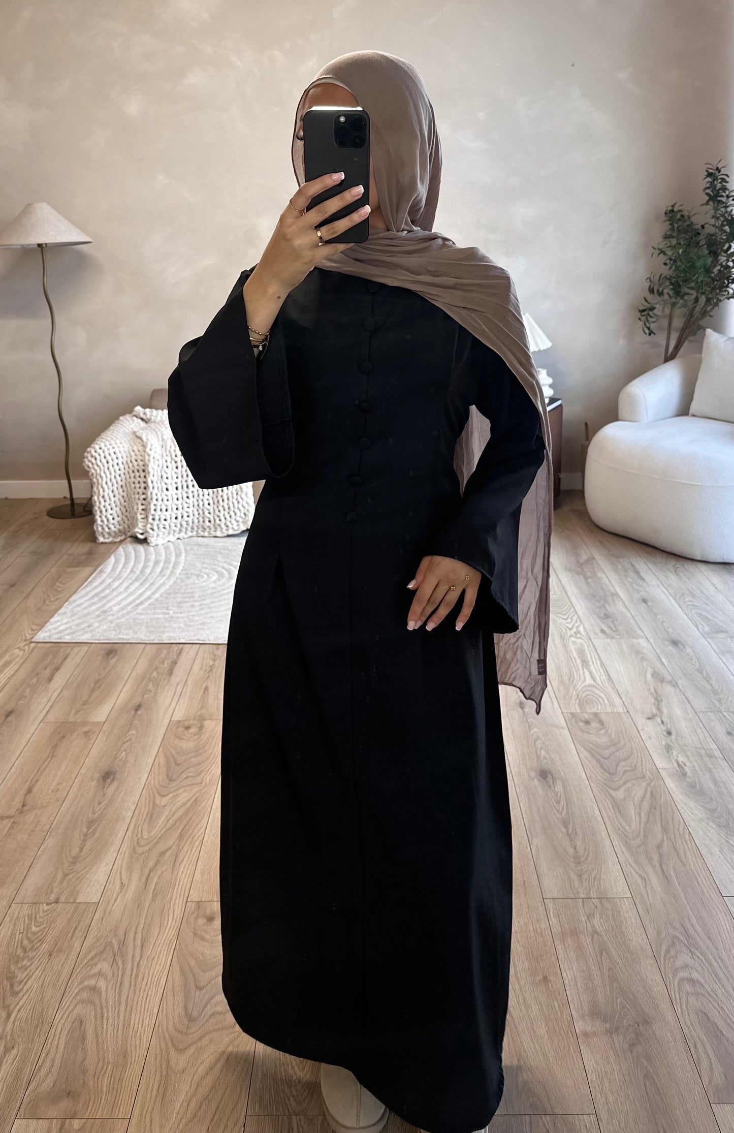 NOOR | Black