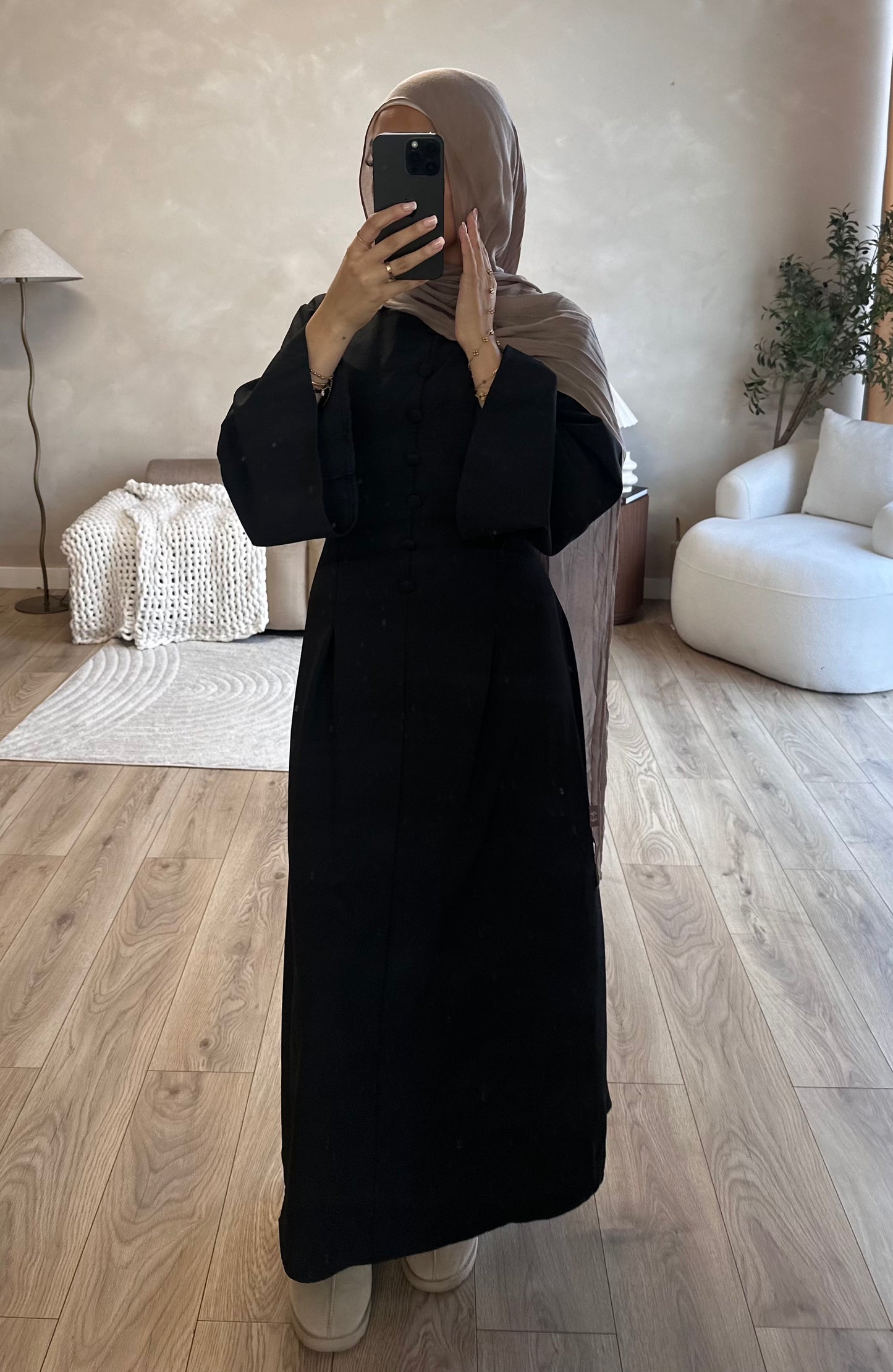 NOOR | Black