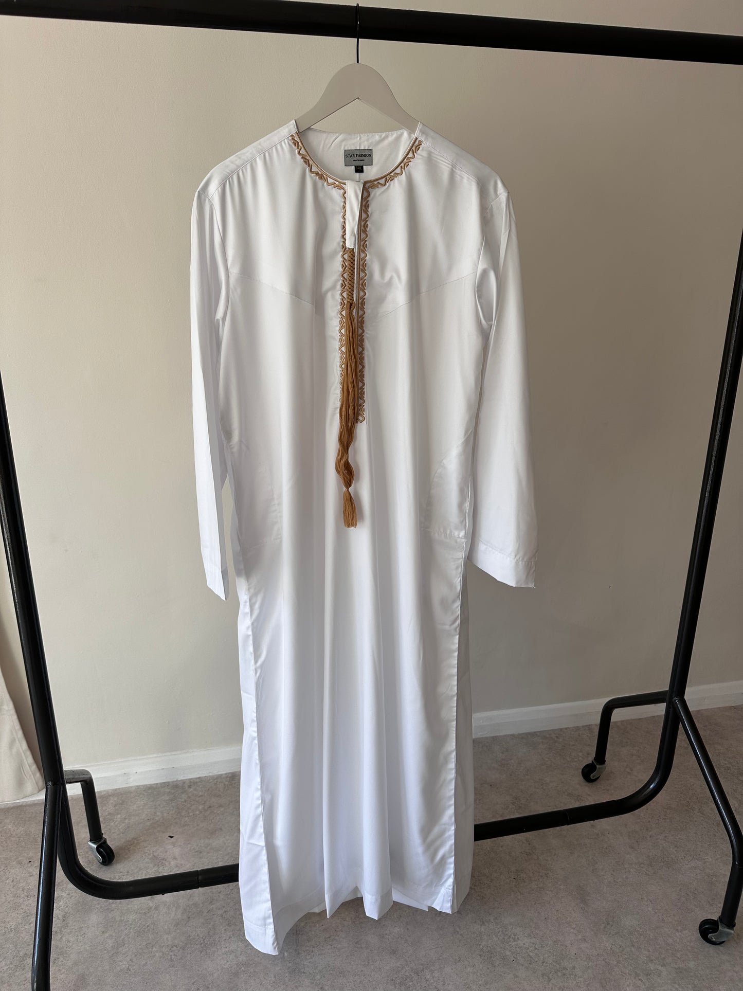 'OMANI TASSEL THOBE- SILK'