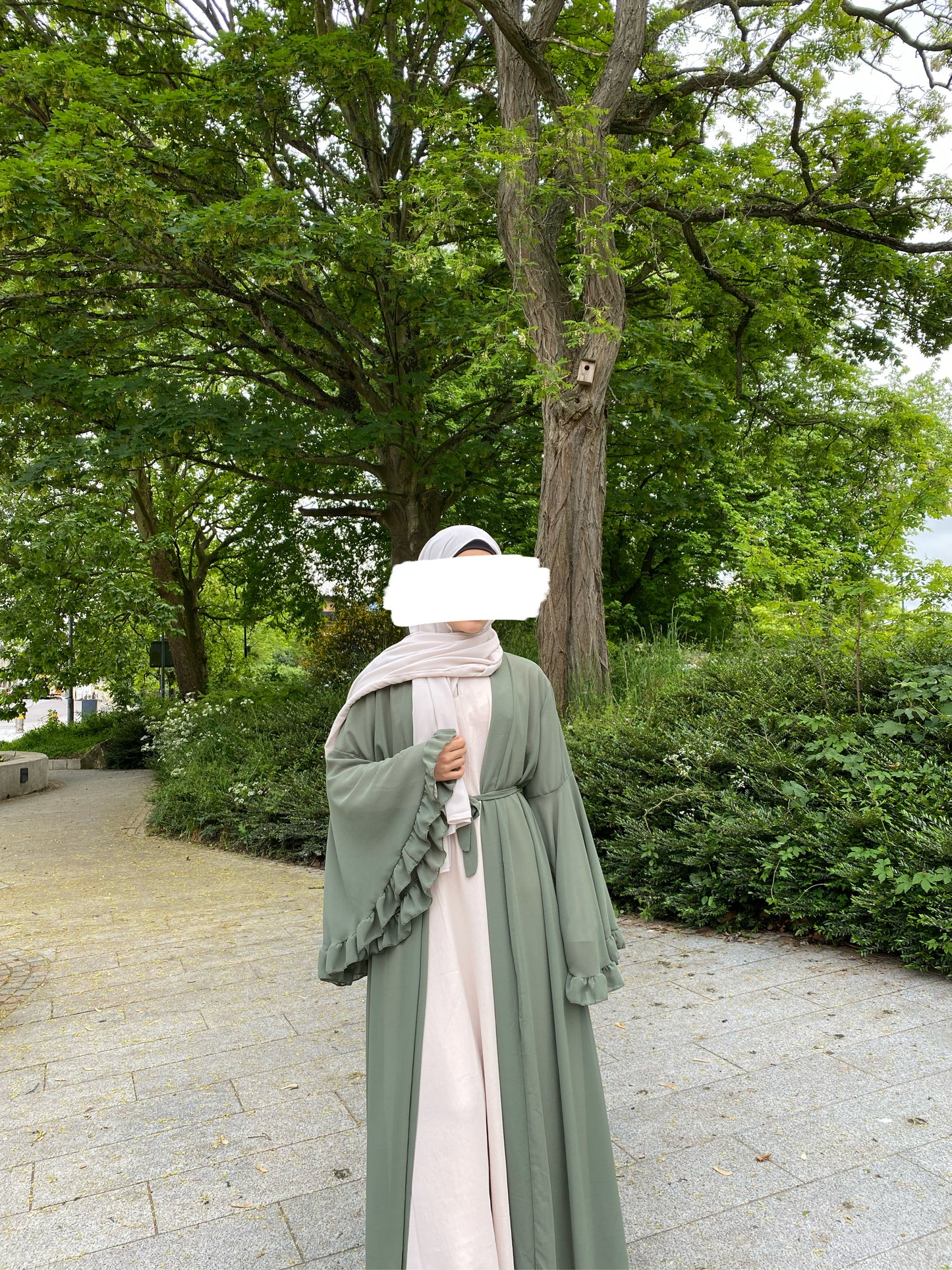 'ZAHRA OPEN ABAYA'